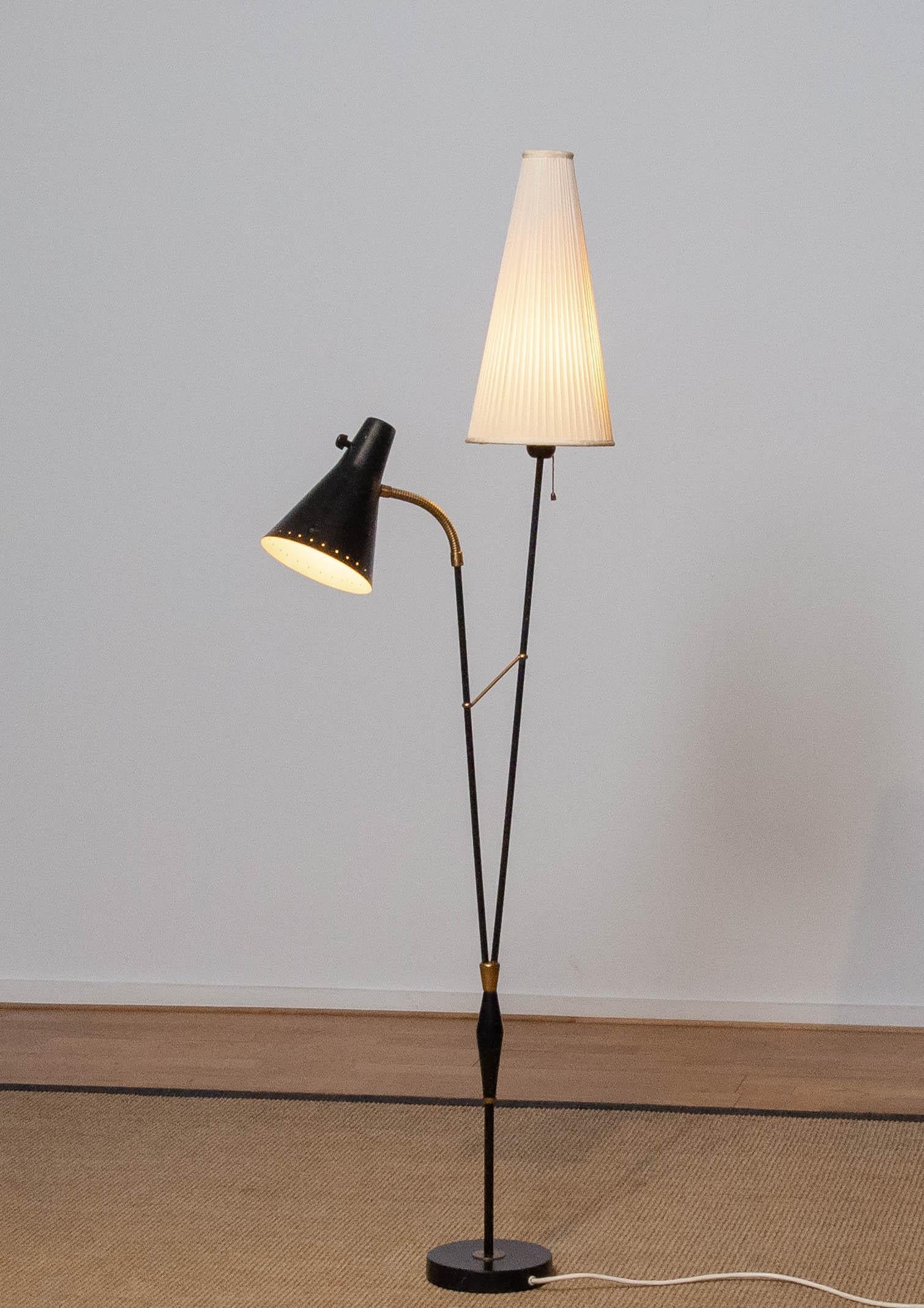 1950's, Black and Brass Floor / Reading Lamp by Hans Bergström for Ataljé Lyktan For Sale 1