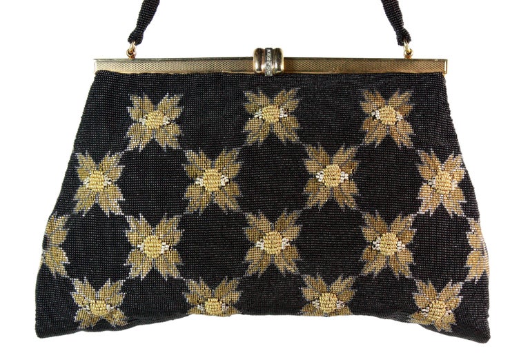 1950s Black and Gold Caviar Beaded Floral Evening Purse In Excellent Condition For Sale In Los Angeles, CA