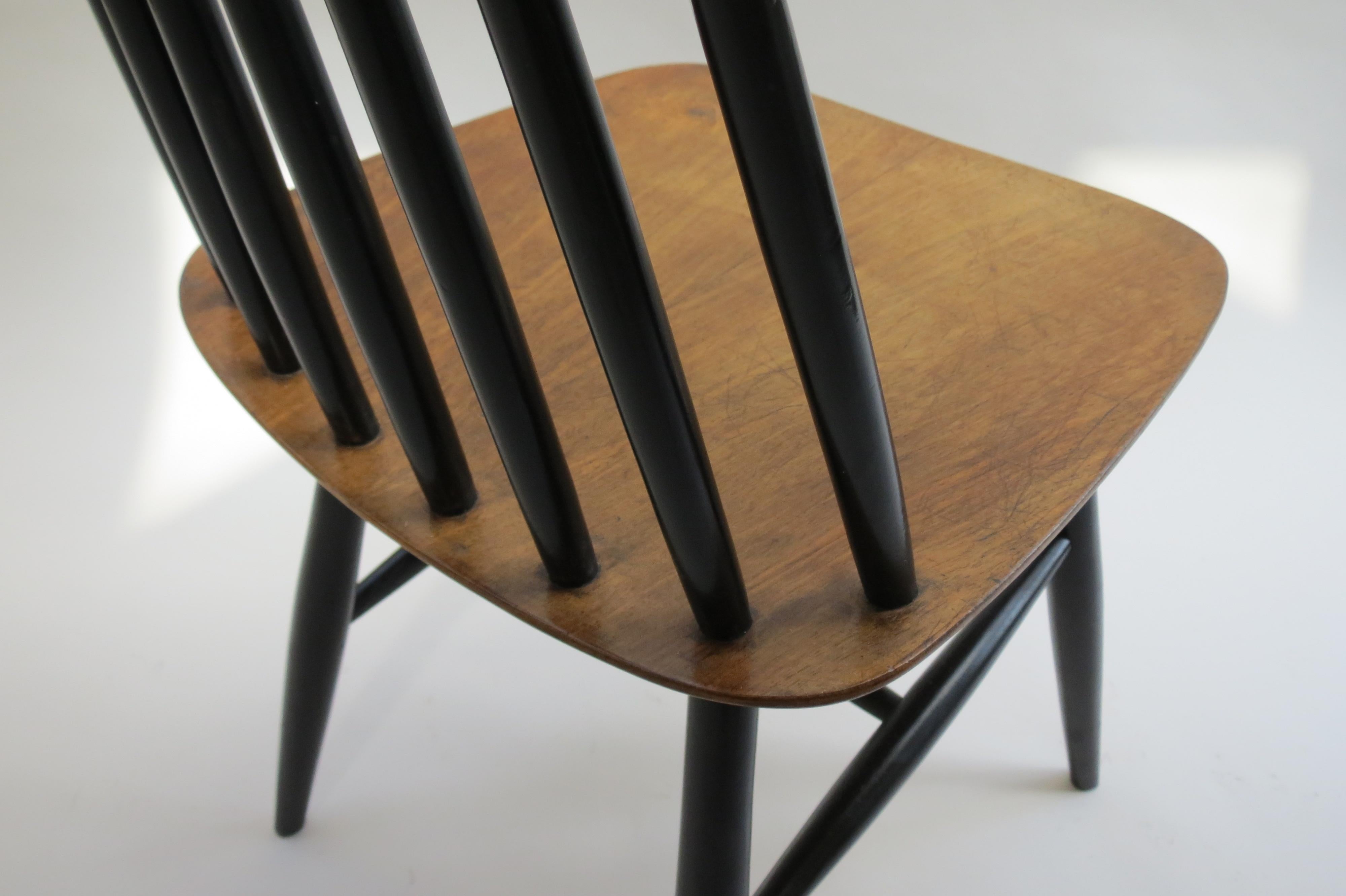 Machine-Made 1950s Black and Walnut Dining Chair in the Style of Imari Tapiovaara For Sale