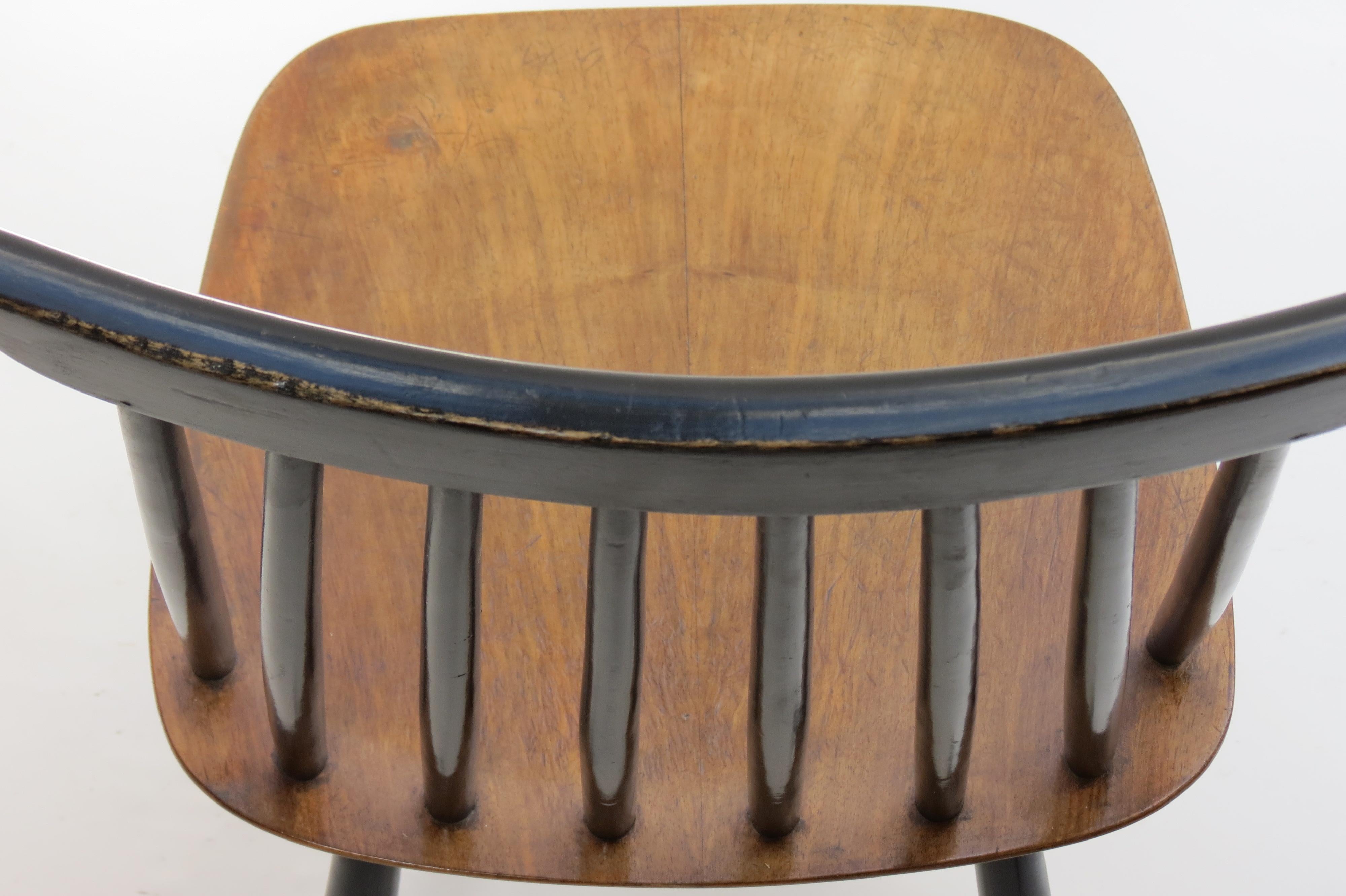 The 1950s Black and Walnut Dining Chair in the Style of Imari Tapiovaara (20. Jahrhundert)