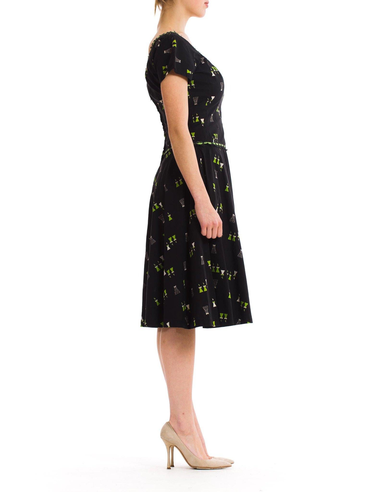 1950S Black Cotton Day Dress Printed With Cute Green Castles For Sale 2