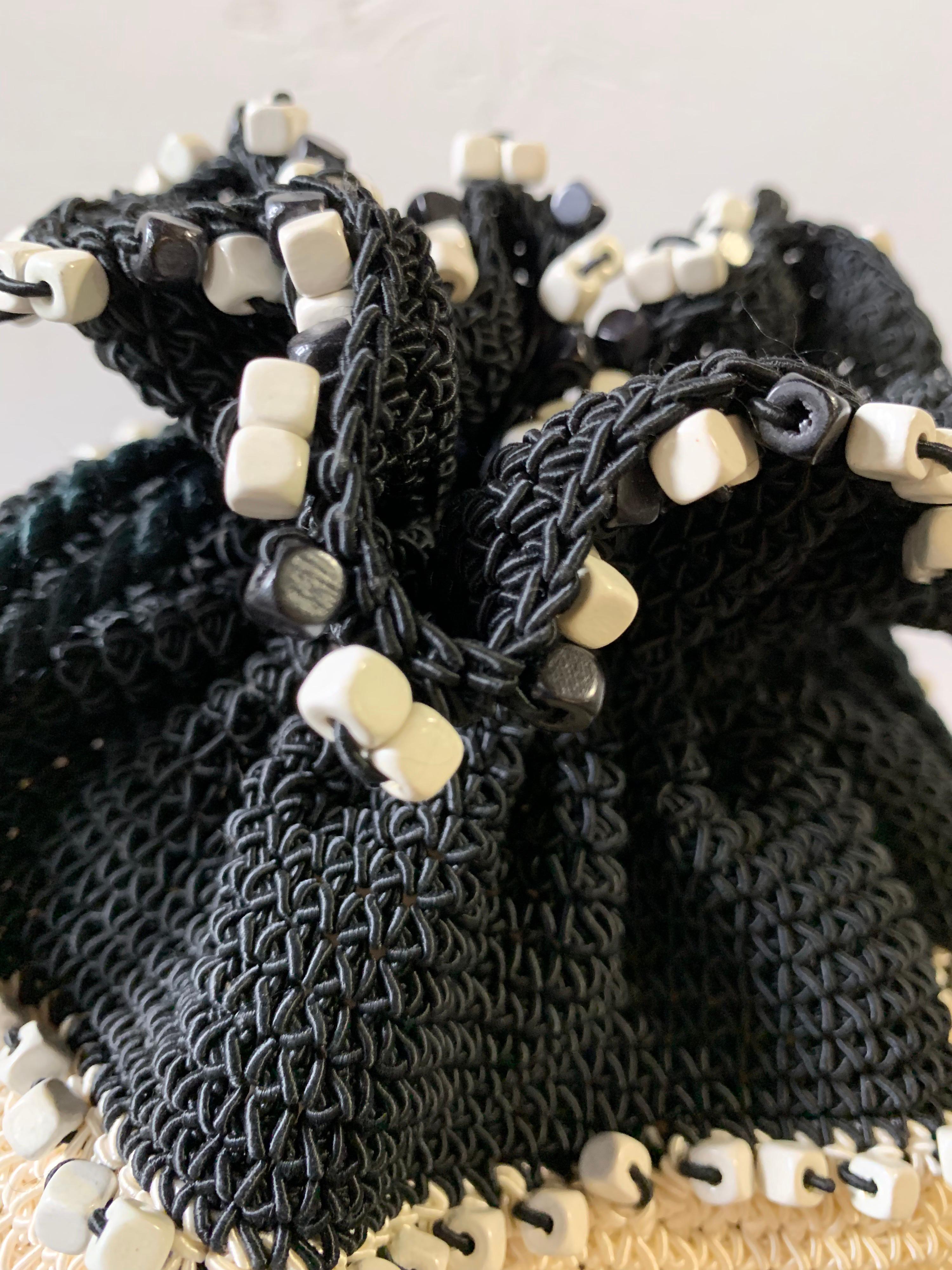 1950s Black & Cream Crochet Drawstring Pouch Handbag W Stripes & Square Beads For Sale 7