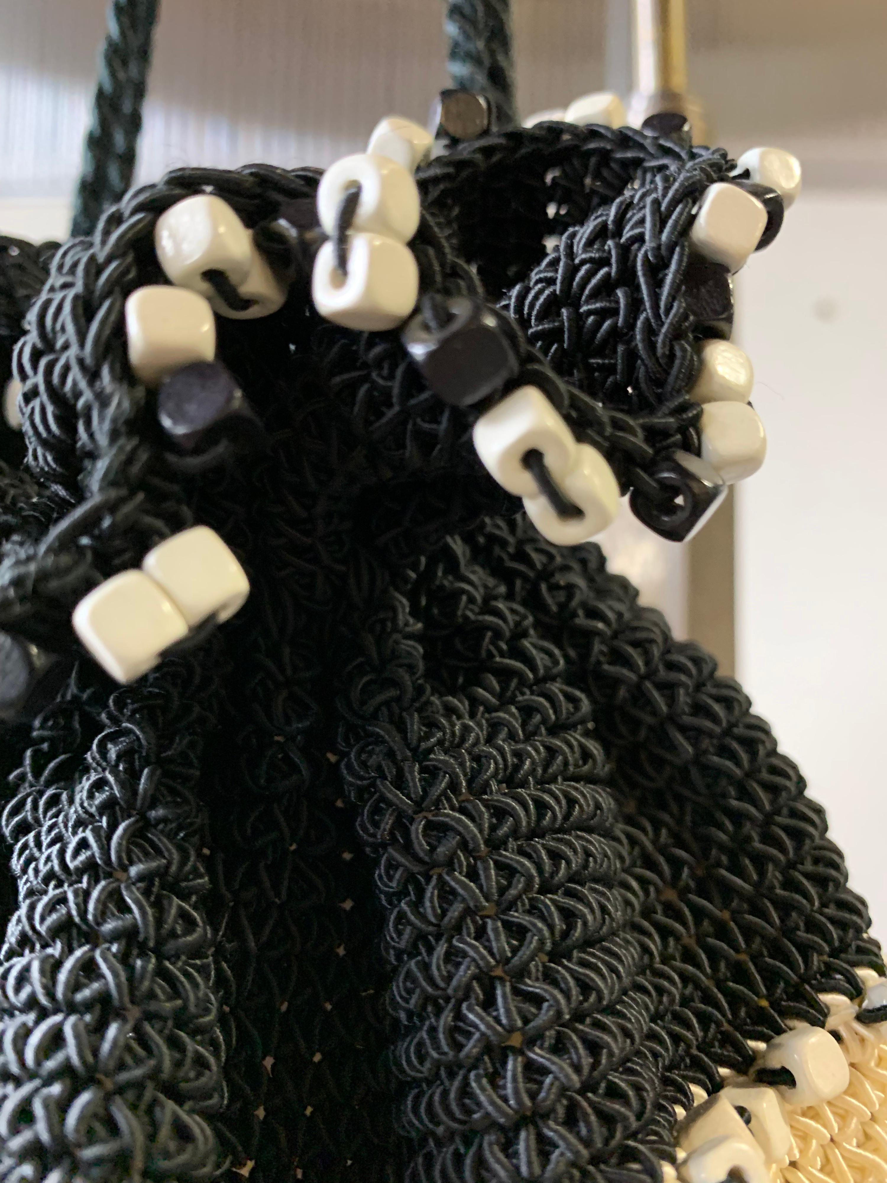 1950s Black & Cream Crochet Drawstring Pouch Handbag W Stripes & Square Beads For Sale 12