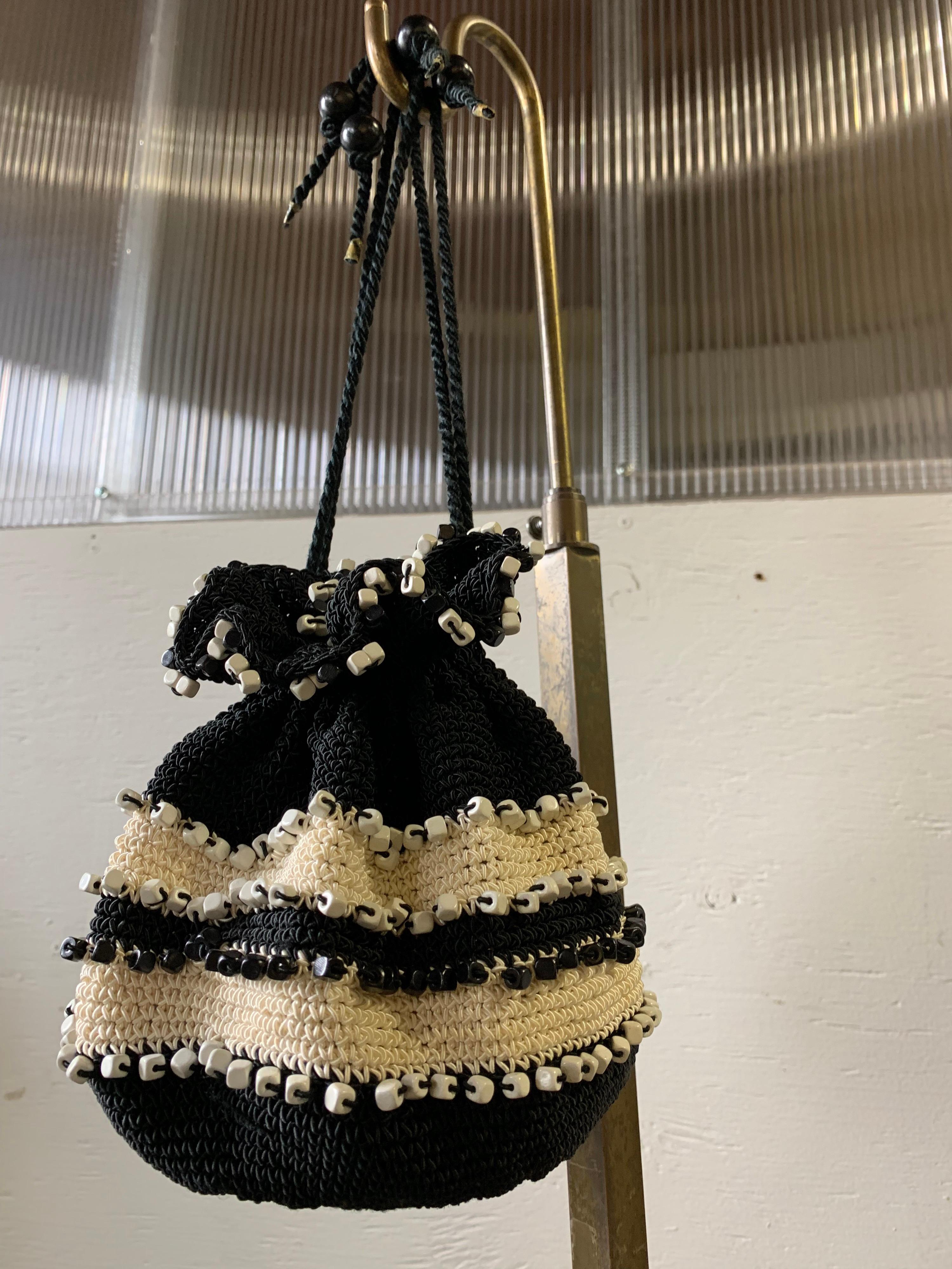 1950s Black & Cream Crochet Drawstring Pouch Handbag W Stripes & Square Beads For Sale 13