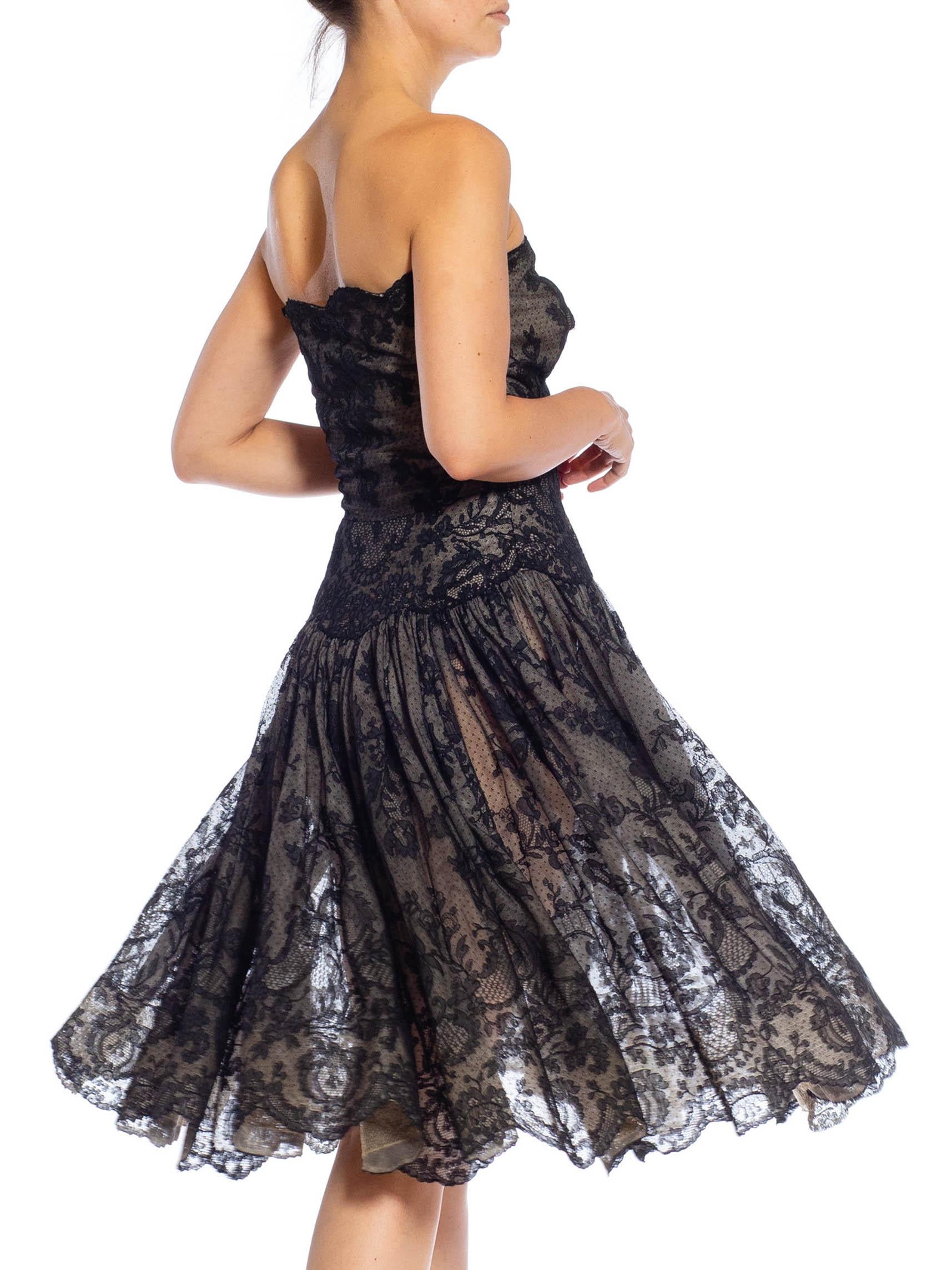 1950S Black Floral Lace Strapless Fit & Flare Cocktail Dress From Paris For Sale 4