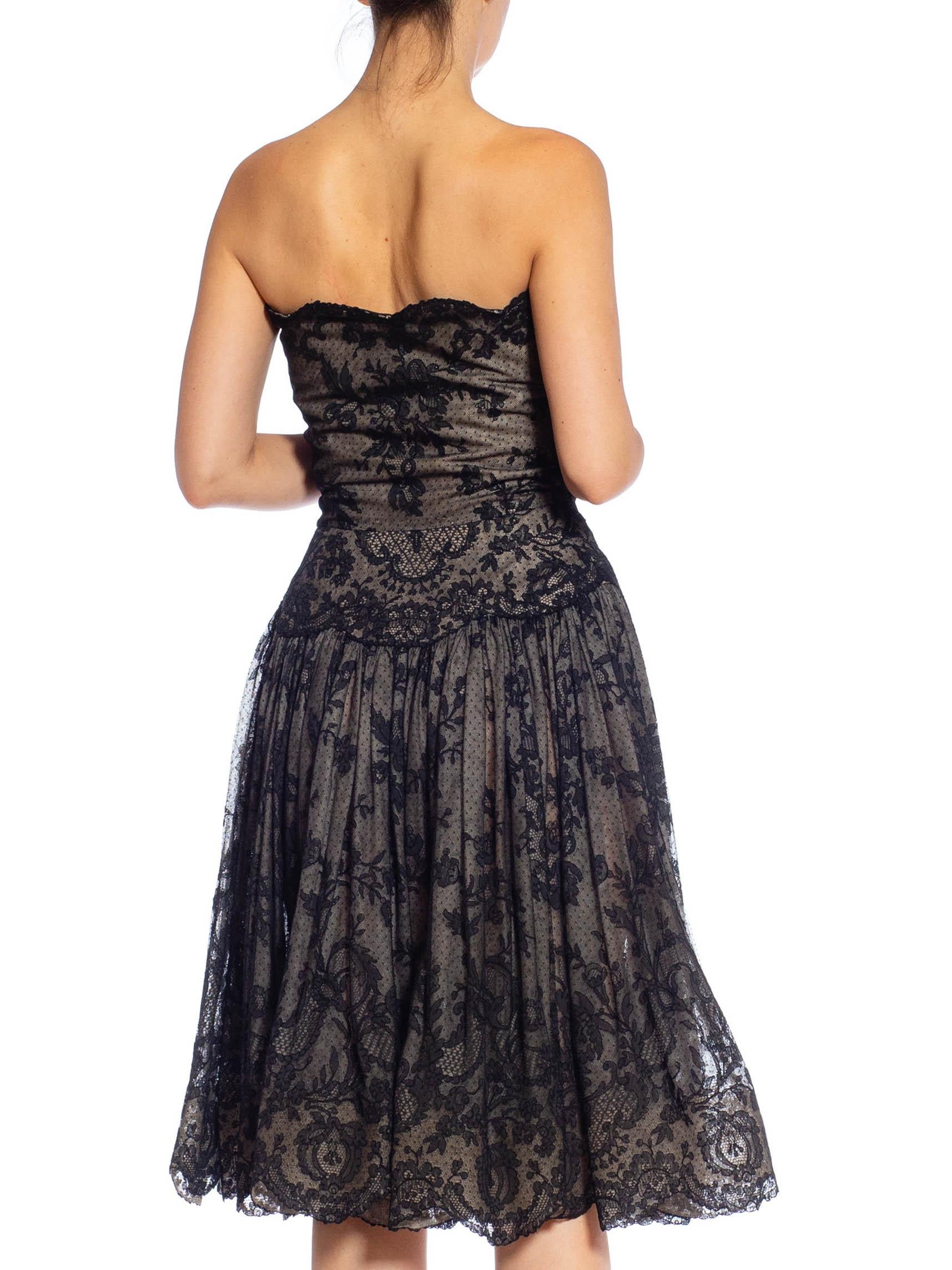 1950S Black Floral Lace Strapless Fit & Flare Cocktail Dress From Paris For Sale 3
