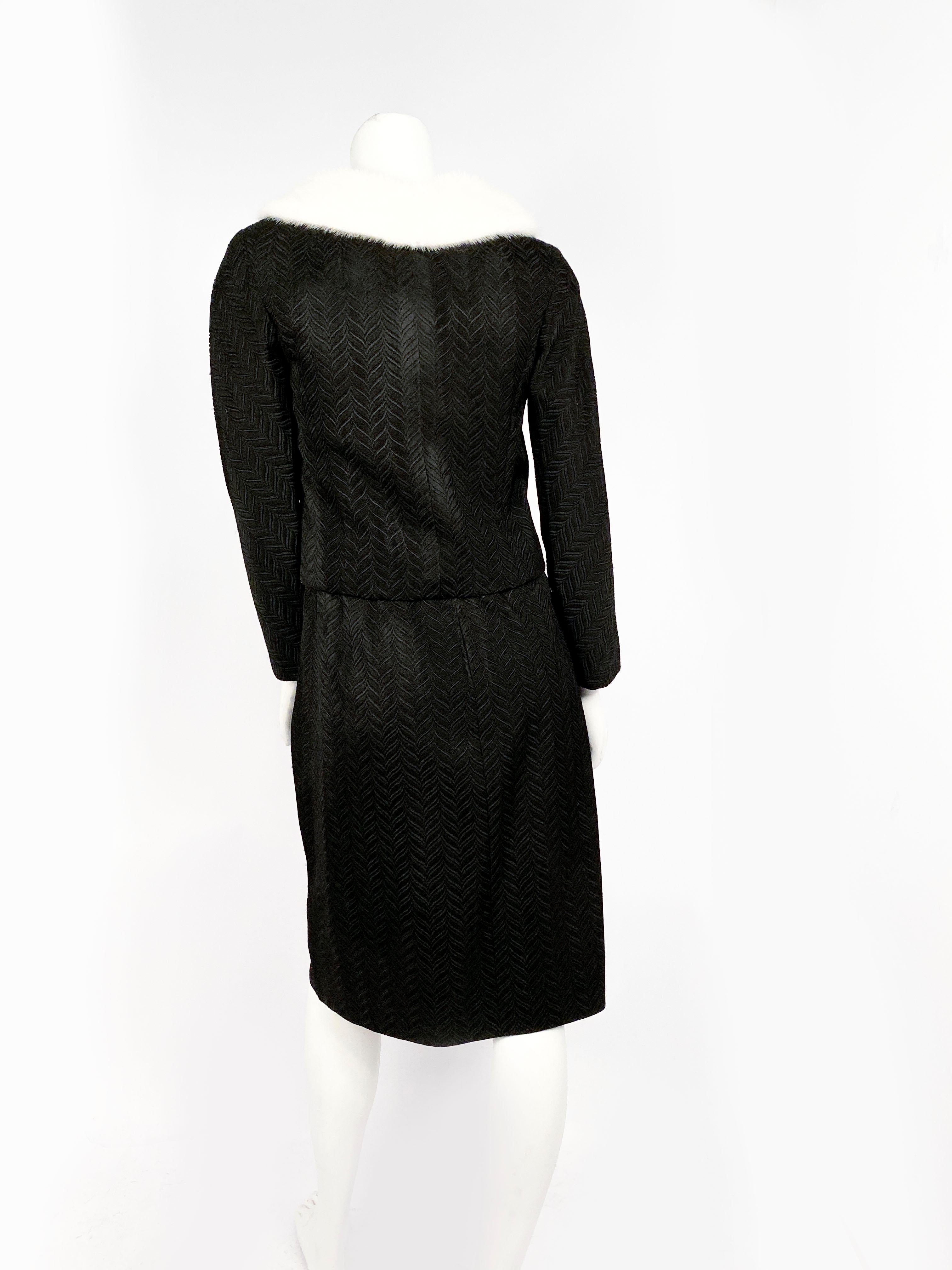 1950s Black Jacquard Dress with Matching Mink-collared Jacket For Sale 2