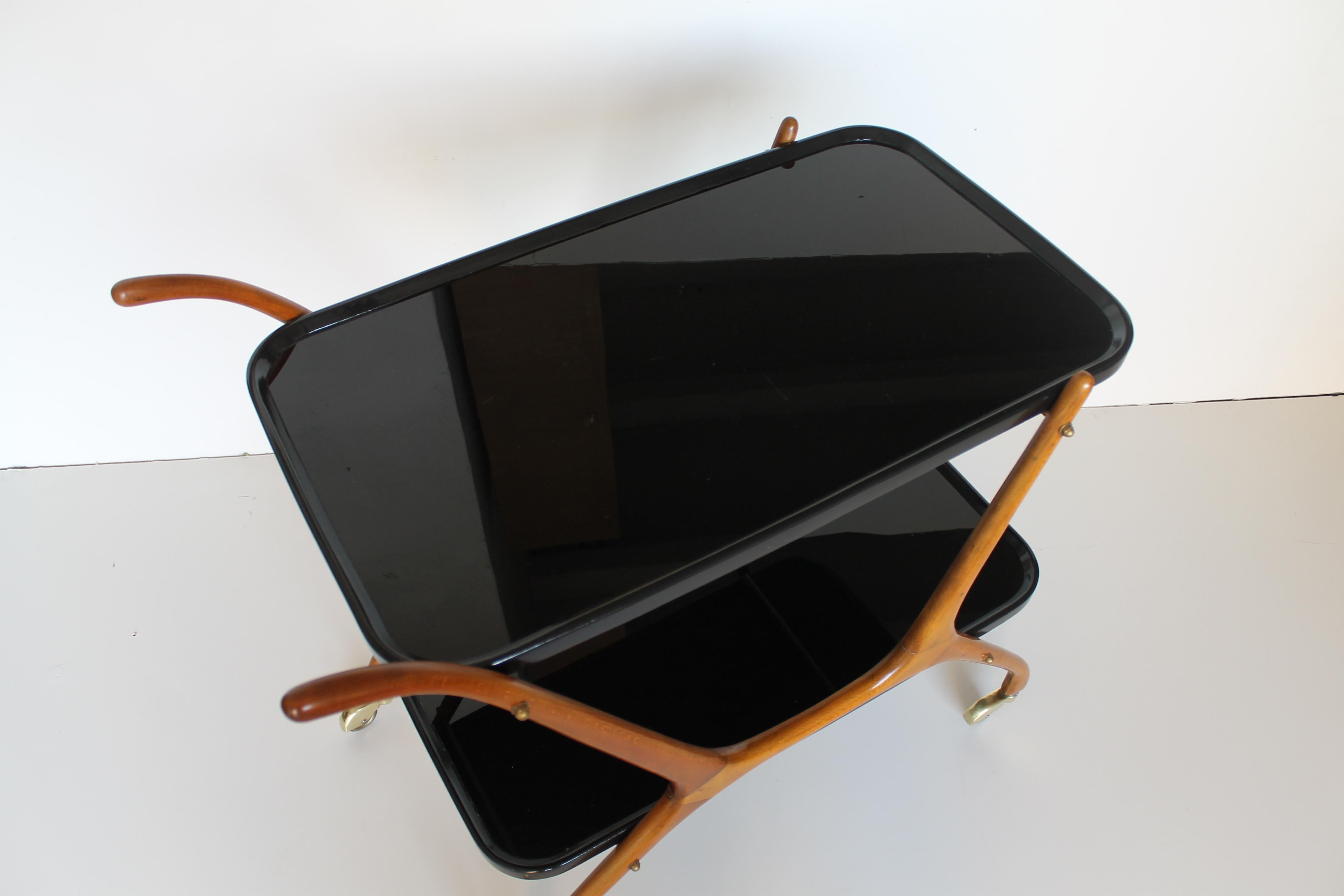 Mid-Century Modern 1950s Black Opaline Glass and Beech Structure Italian Bar Cart