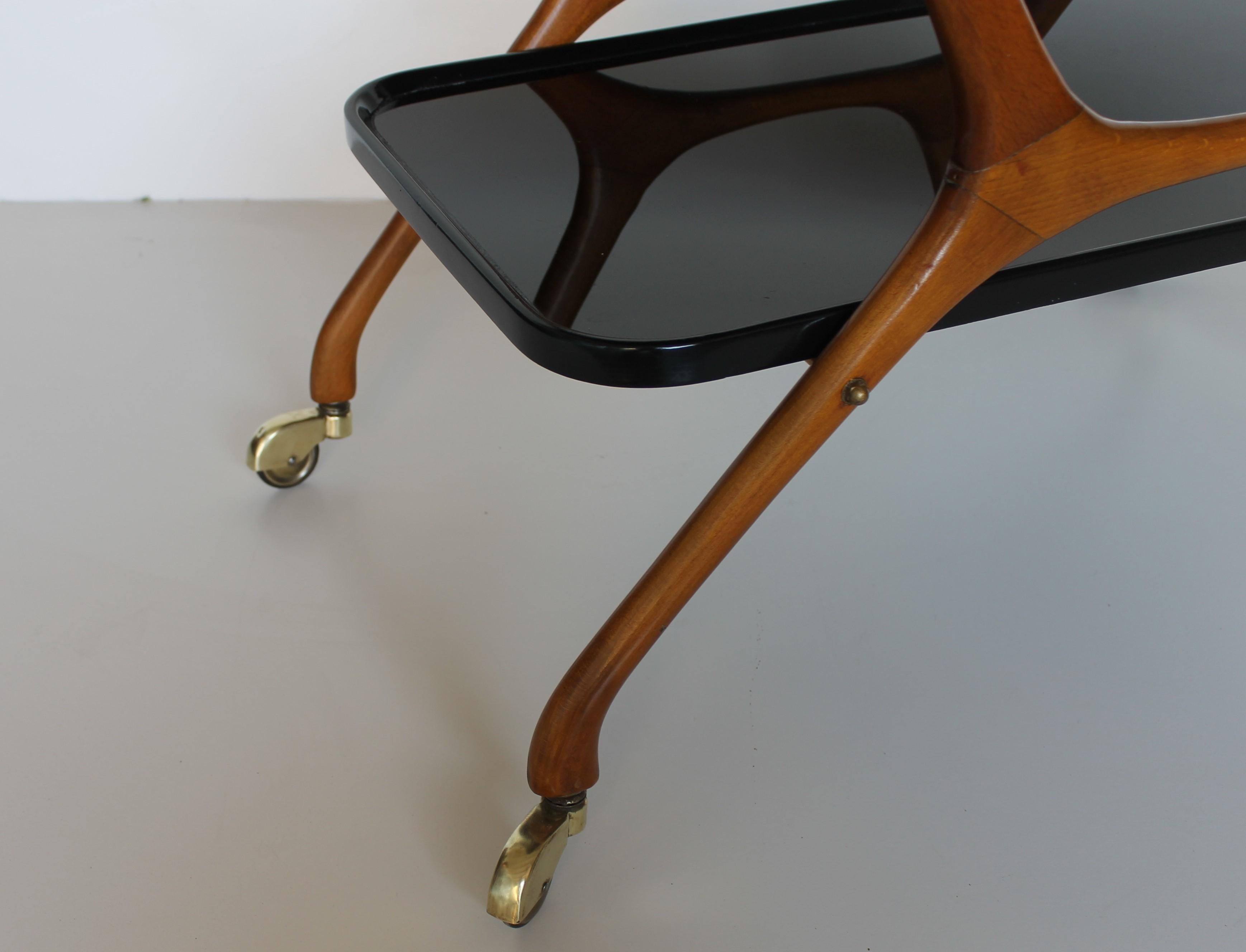 Mid-20th Century 1950s Black Opaline Glass and Beech Structure Italian Bar Cart