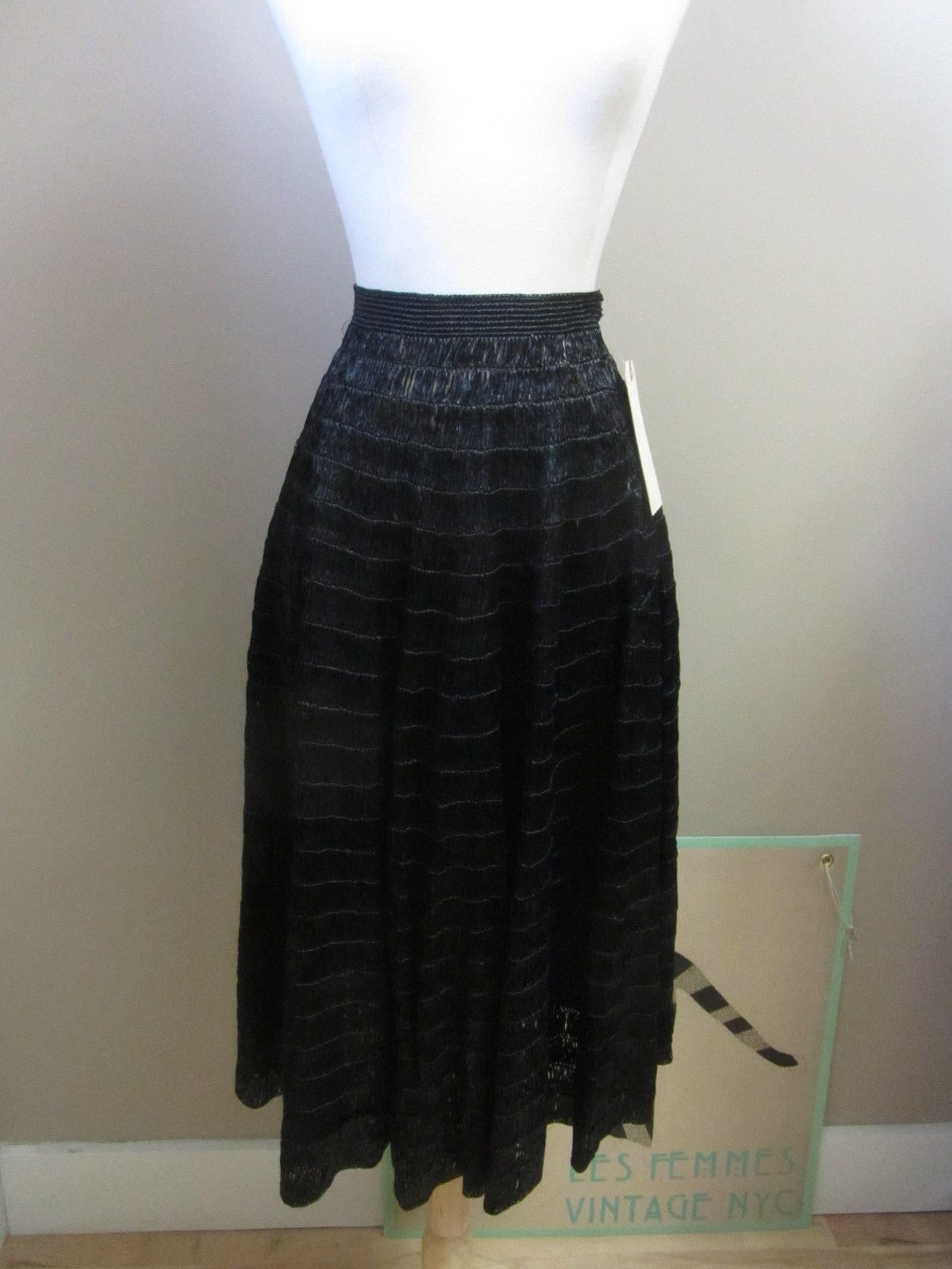 Women's 1950s black raffia skirt For Sale