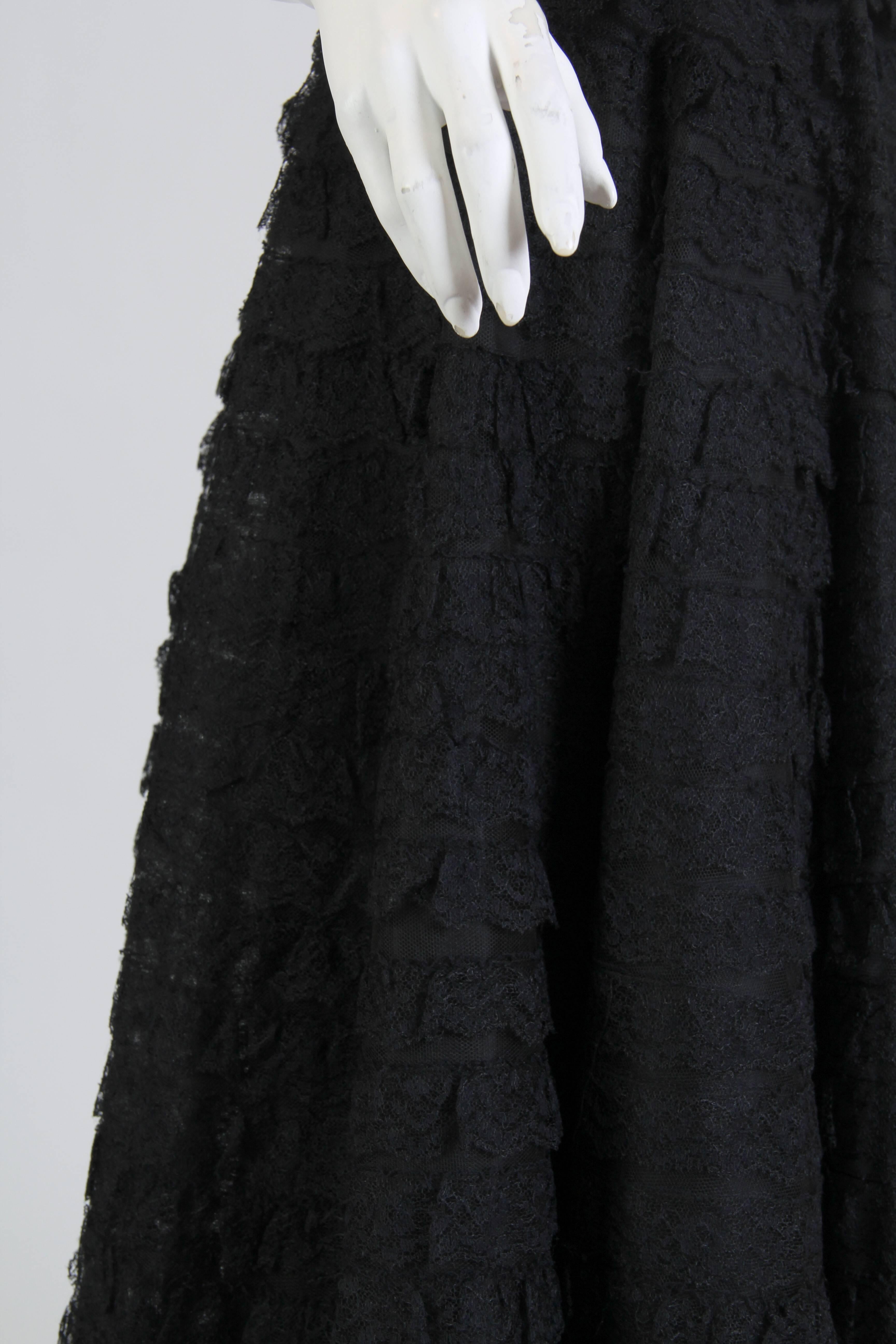 1950S Schwarz Rayon & Seide Spitze geraffte Fit Flare Swing Rock Cocktailkleid im Angebot 4