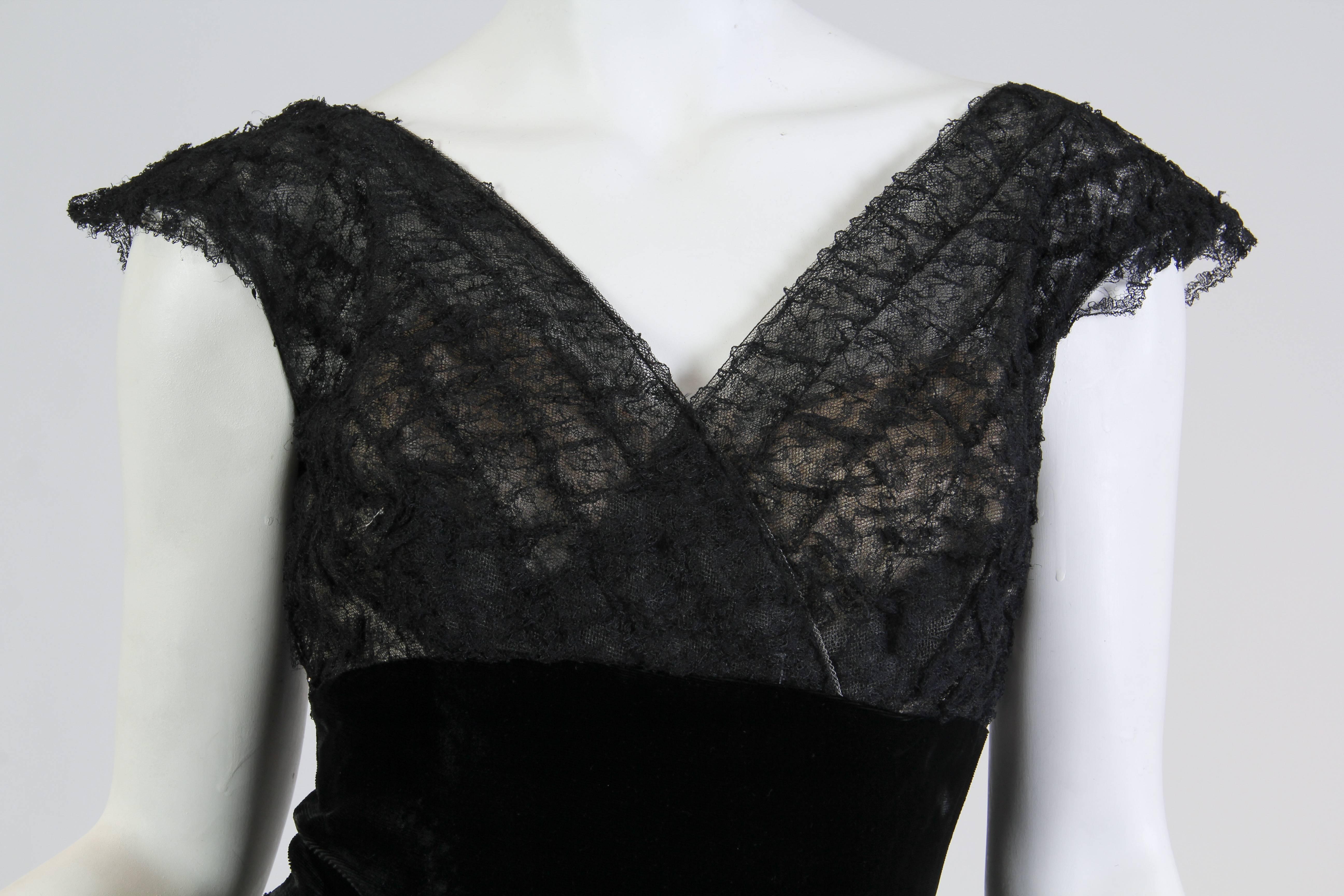 1950S Schwarz Rayon & Seide Spitze geraffte Fit Flare Swing Rock Cocktailkleid im Angebot 6