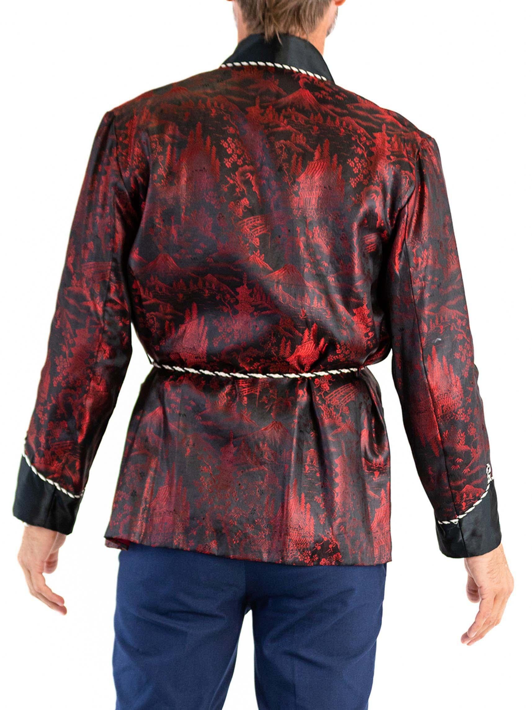 1950S Black & Red Rayon Blend Jacquard Japanese Scenic Smoking Jacket With Rope In Excellent Condition In New York, NY