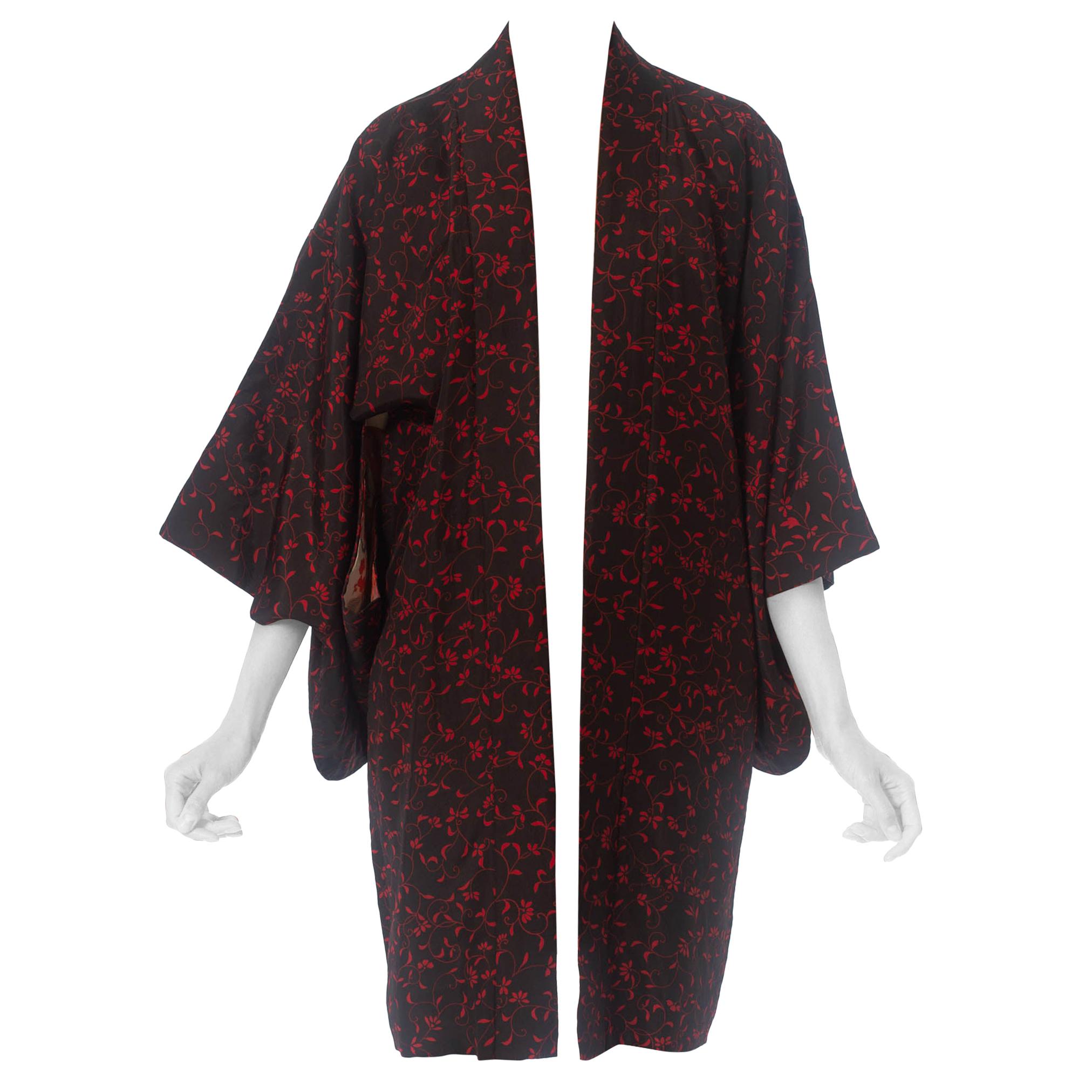 1950S Black & Red Silk Floral Japanese Kimono For Sale