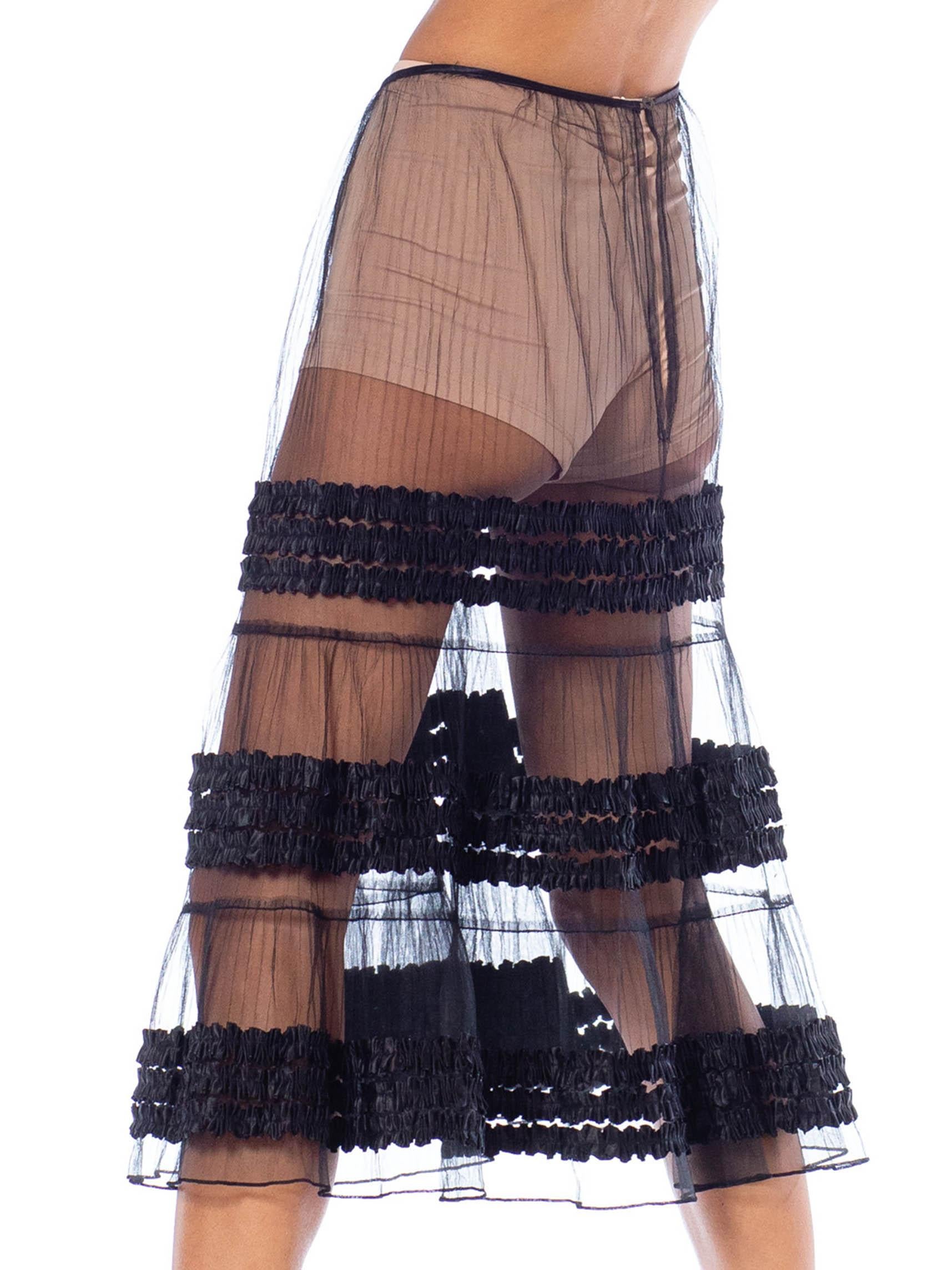 1950S Black Sheer Poly/Nylon Tulle Petticoat Skirt With Satin Ribbon Ruffles In Excellent Condition In New York, NY