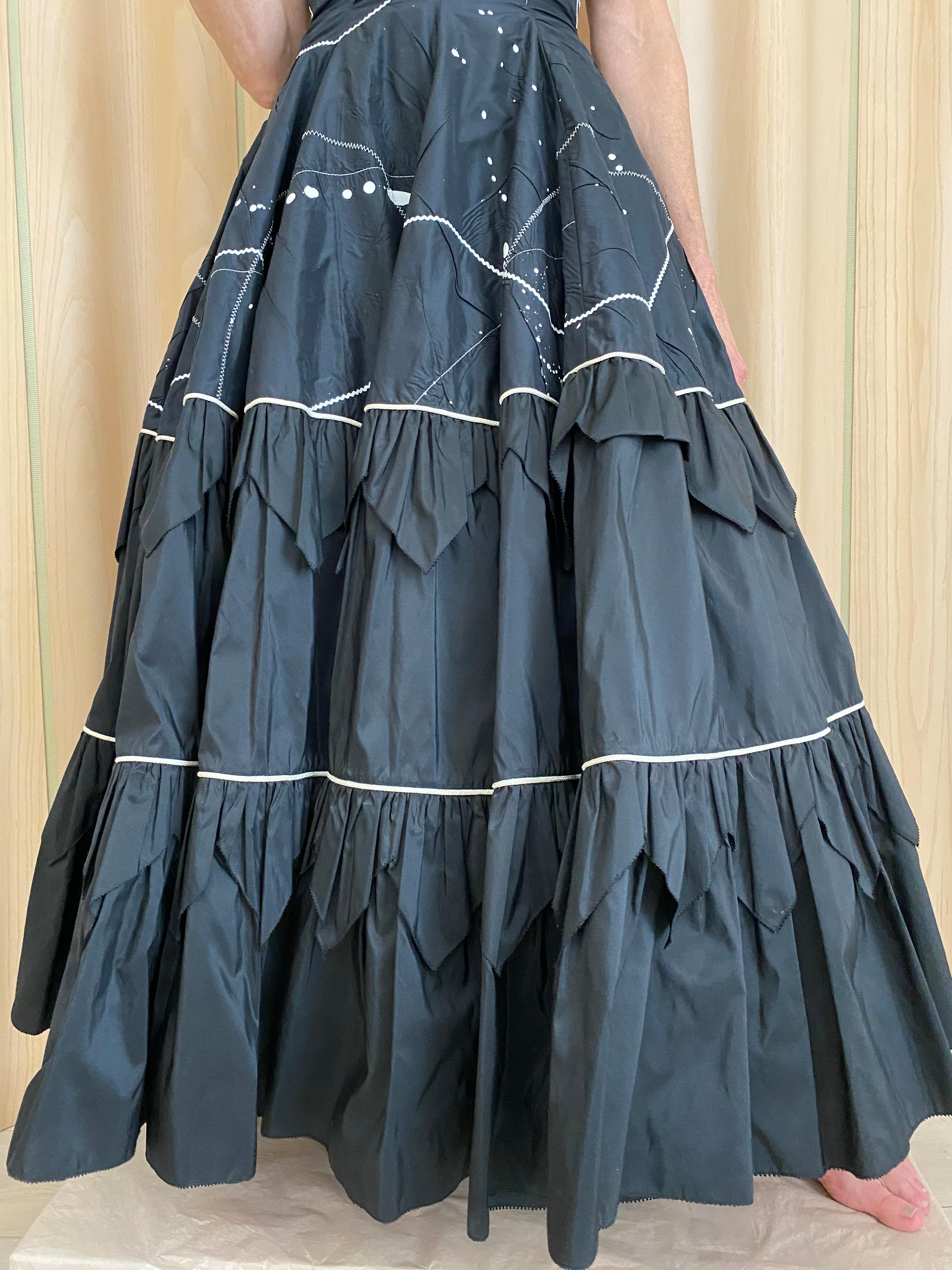 1950s Black Strapless Silk Tafetta Cocktail Dress In Excellent Condition For Sale In Beverly Hills, CA