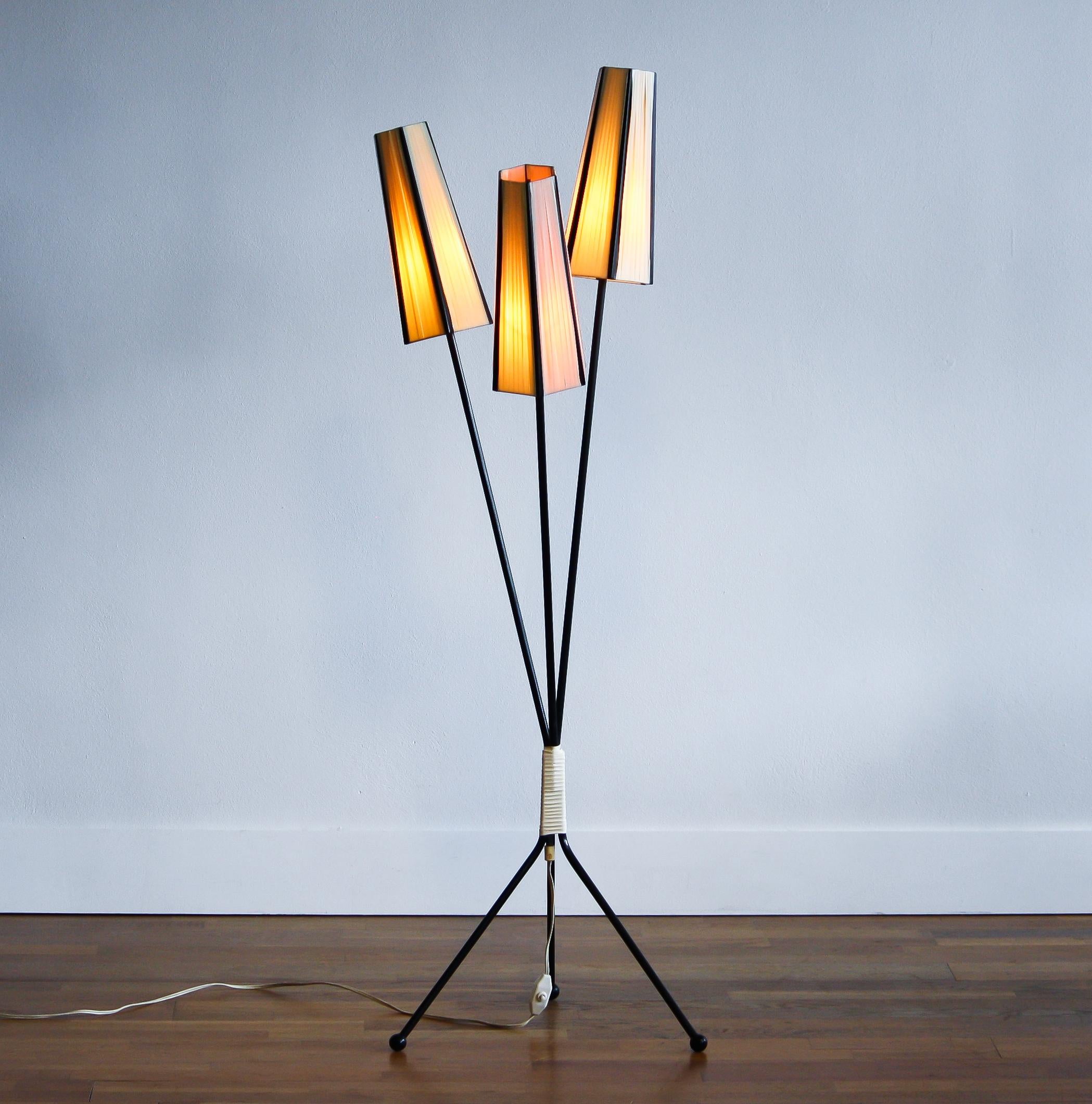 1950s, Black Three-Light Floor Lamp, Sweden In Good Condition In Silvolde, Gelderland