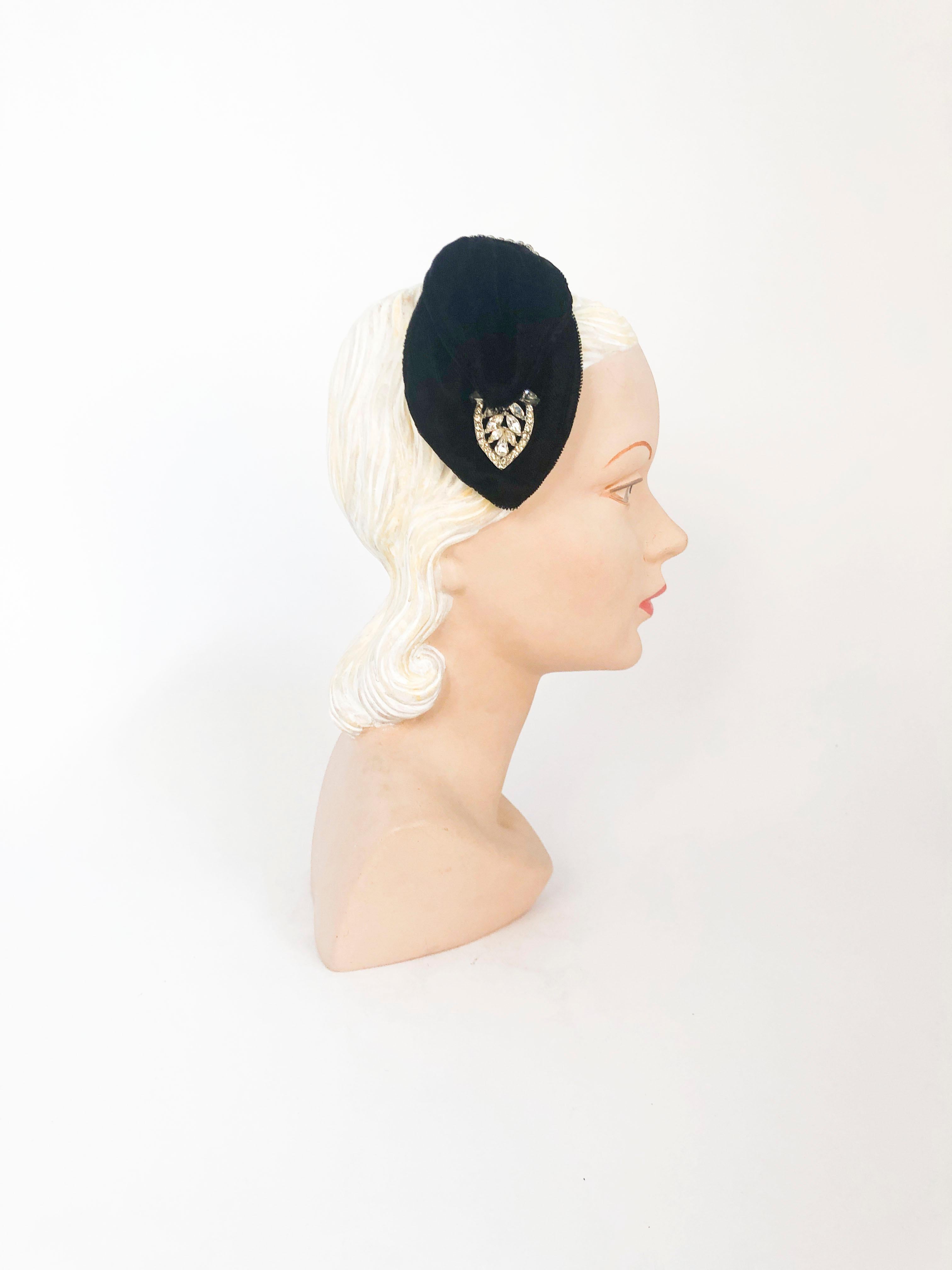 1950's Black Velvet Cocktail Hat with Rhinestone Accents In Good Condition In San Francisco, CA