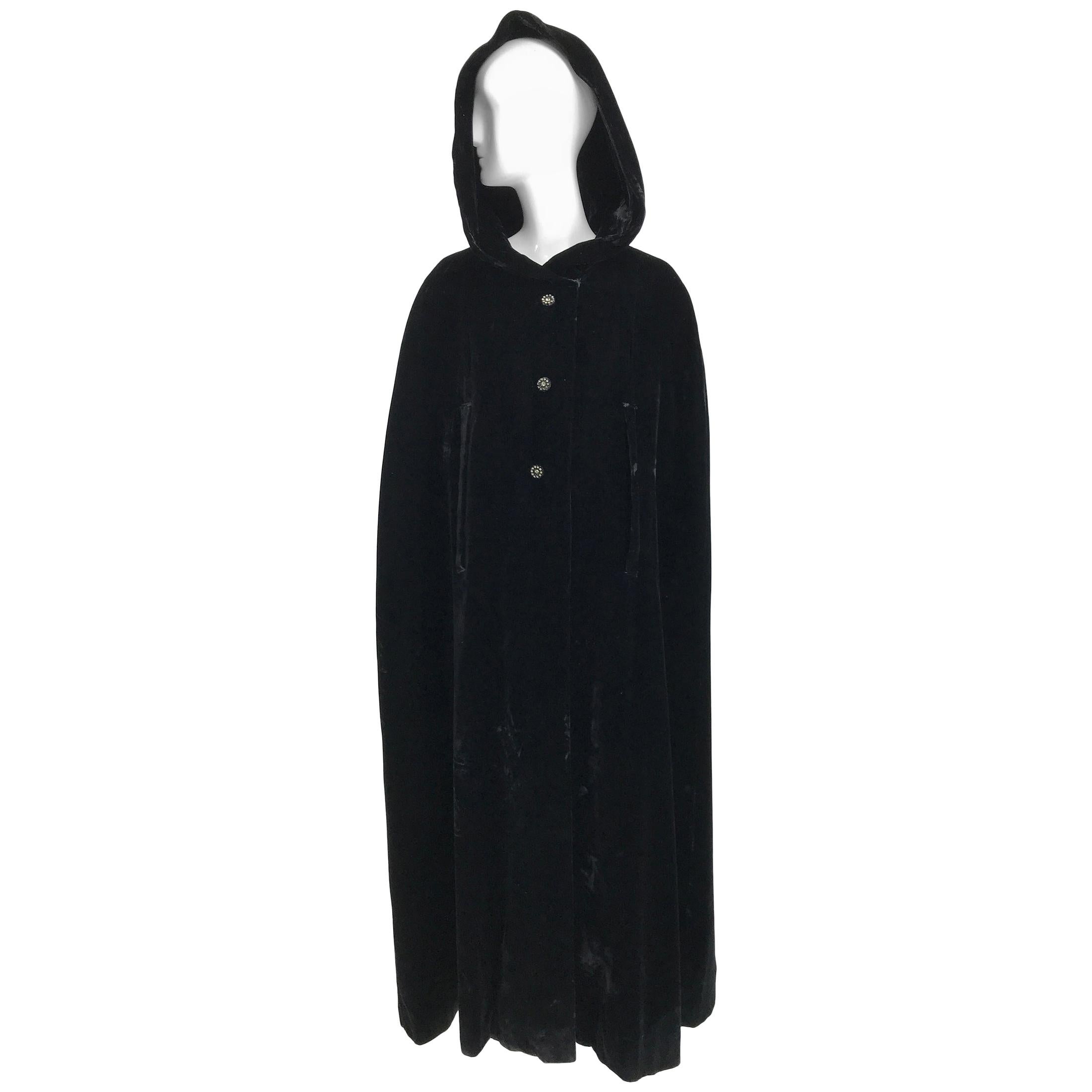 1950s Black Velvet Hooded Maxi Cape For Sale at 1stDibs