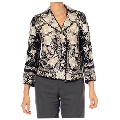 1950S Veste florale chinoise en soie brodée à la main en noir et blanc