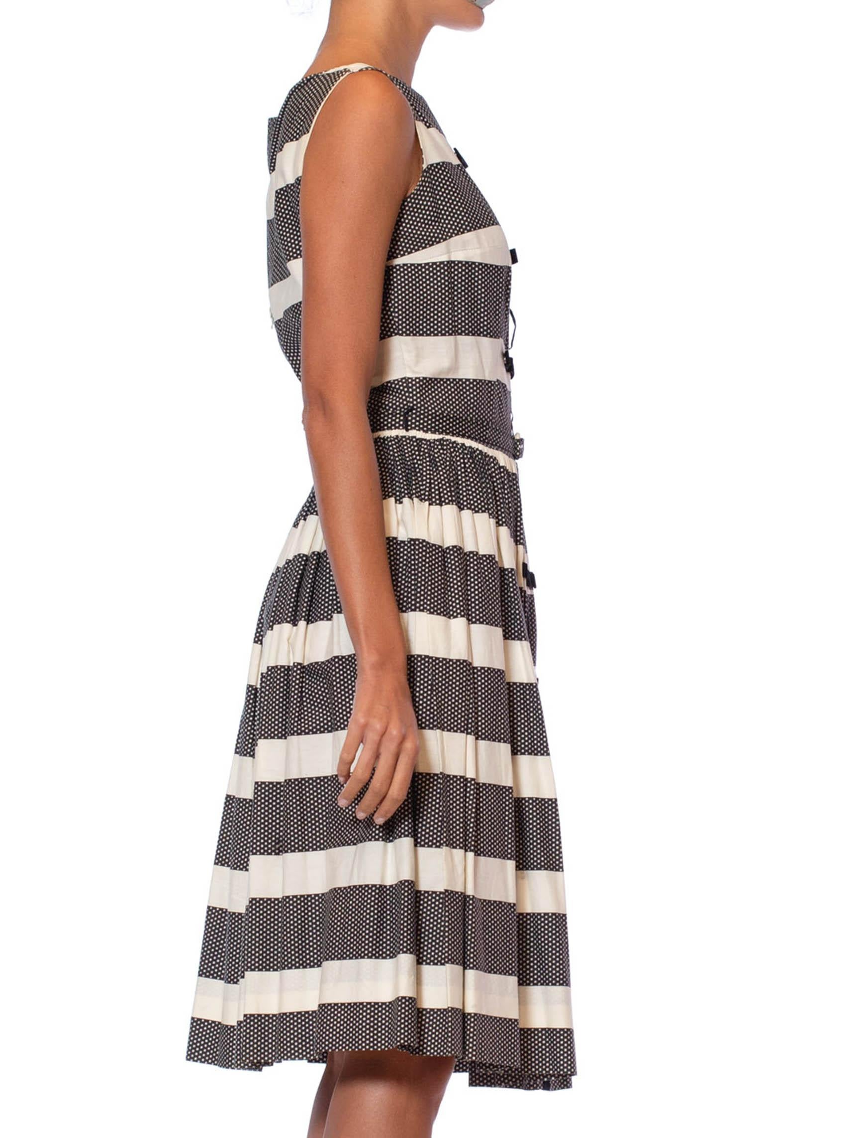 1950s Black & White Striped A line Dress with Velvet Bows & matching belt In Excellent Condition For Sale In New York, NY