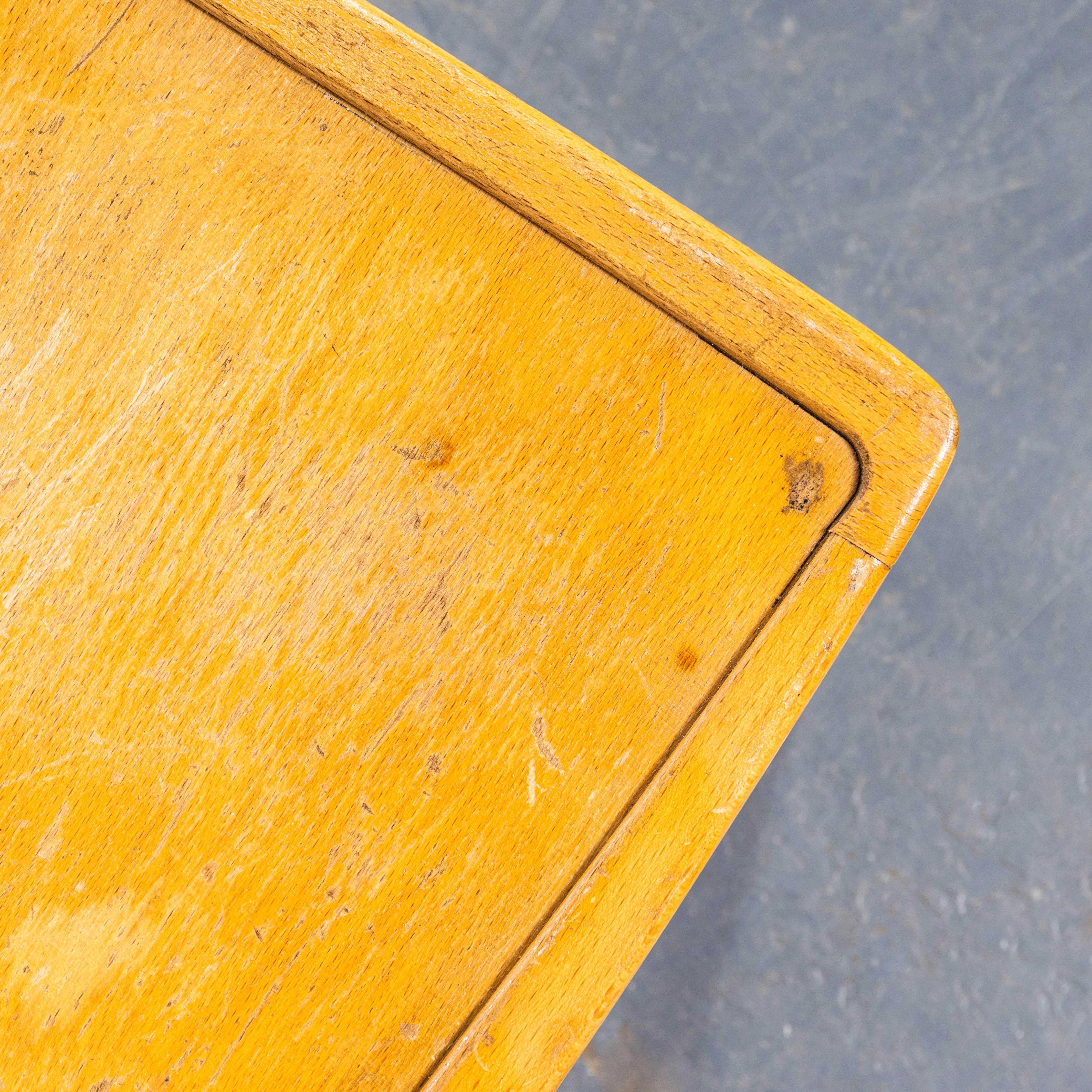 Chaise de ferme blonde des années 1950 avec assise encadrée - Petite série disponible en vente 3