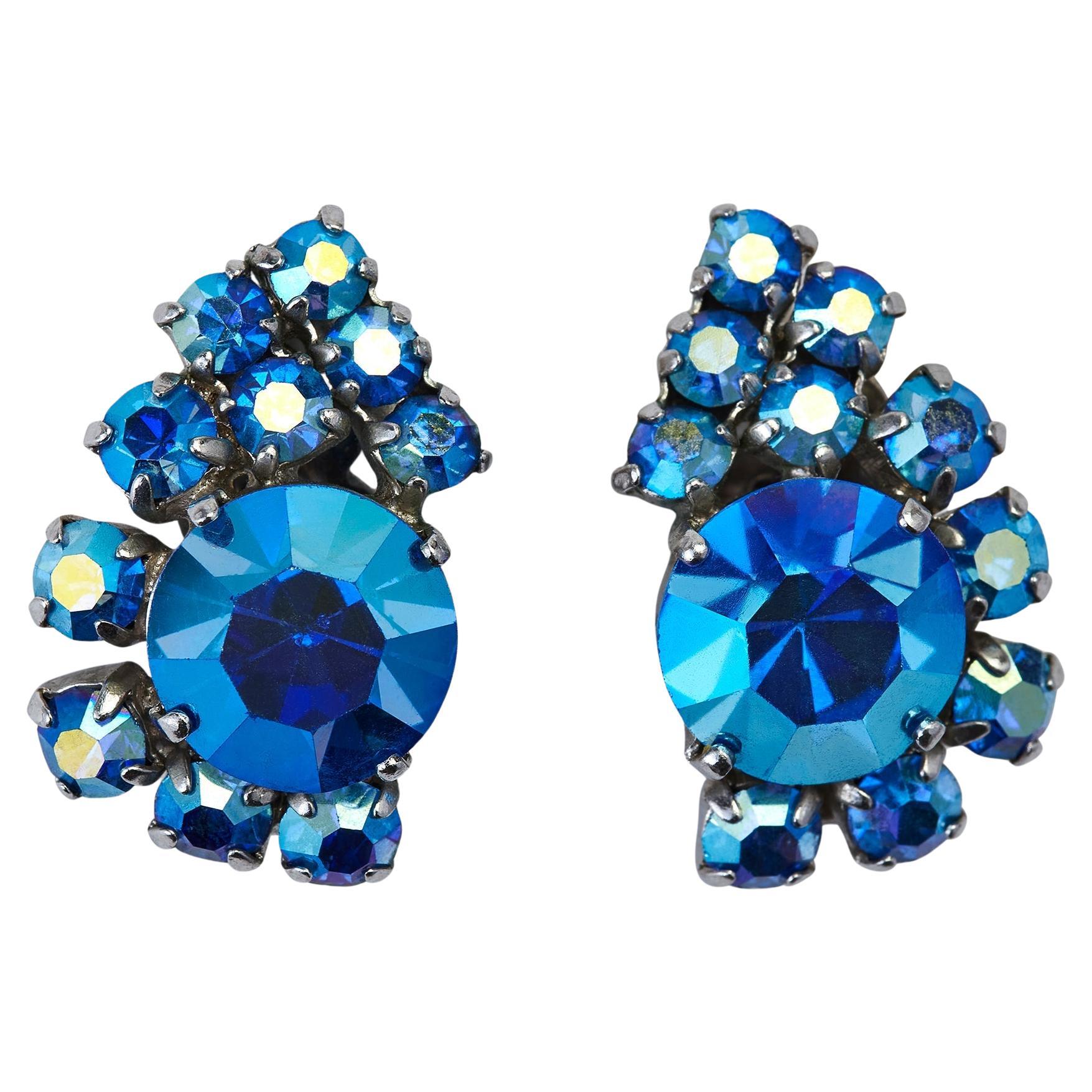 Orecchini a goccia con gemme iridescenti Aurora Boreale blu del 1950