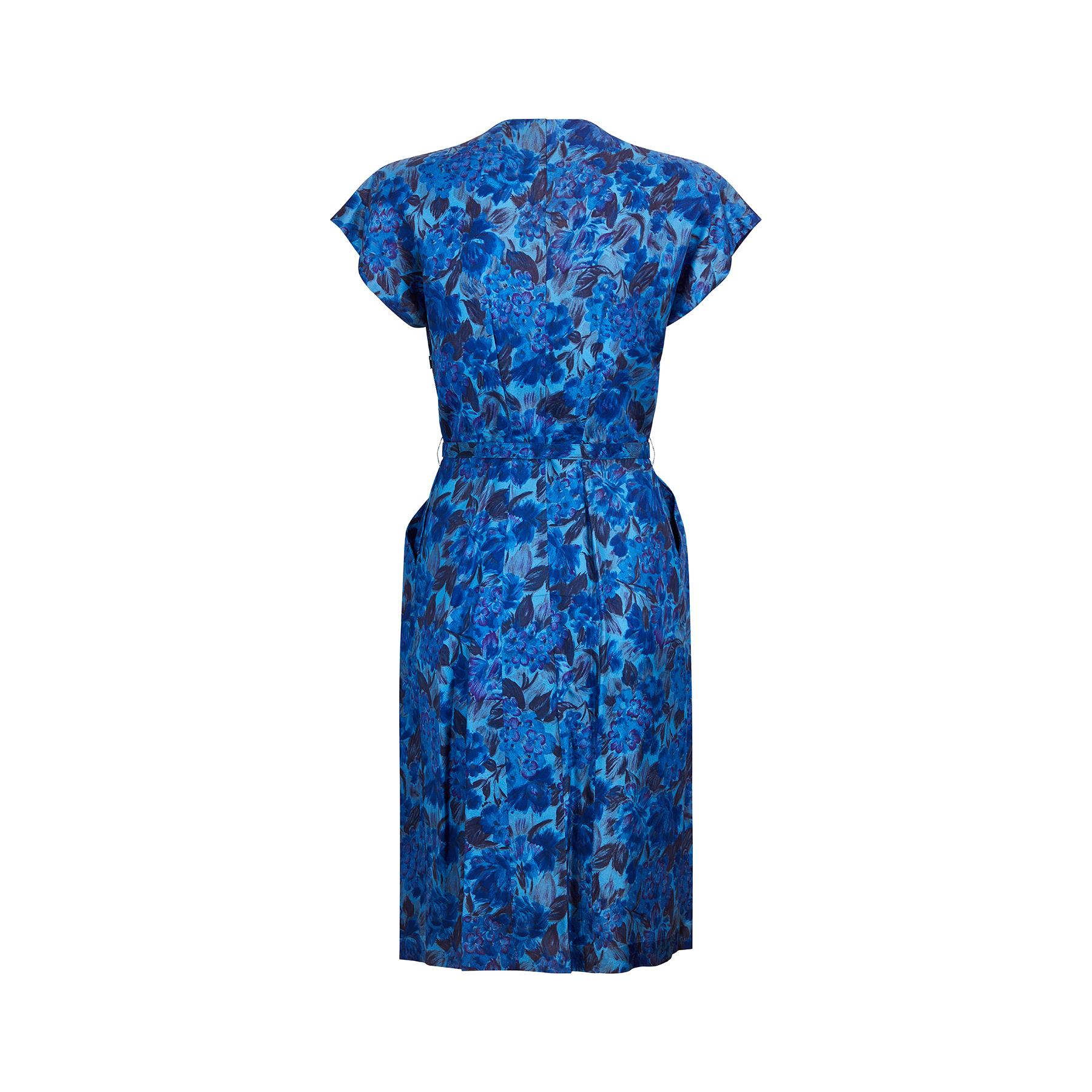 1950s Blue Floral Wiggle Dress In Excellent Condition For Sale In London, GB