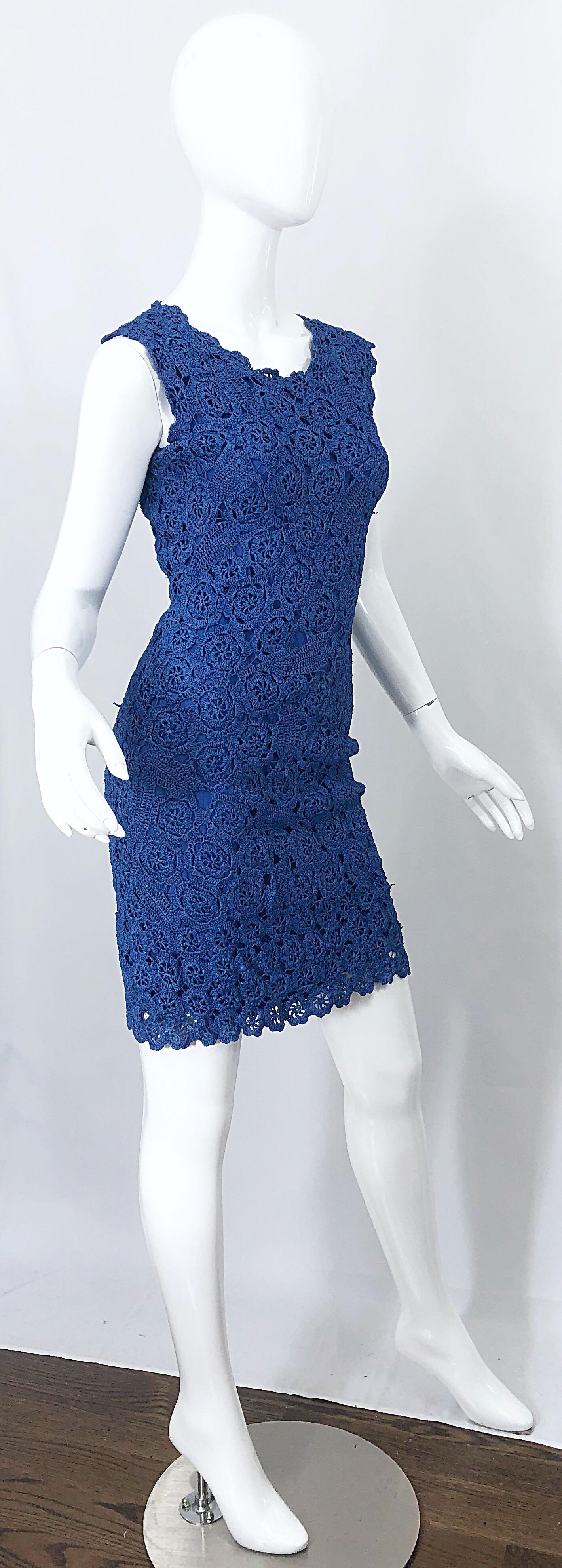 1950s Blue Raffia Demi Couture Beautiful Vintage Crochet 50s Wiggle Dress For Sale 3