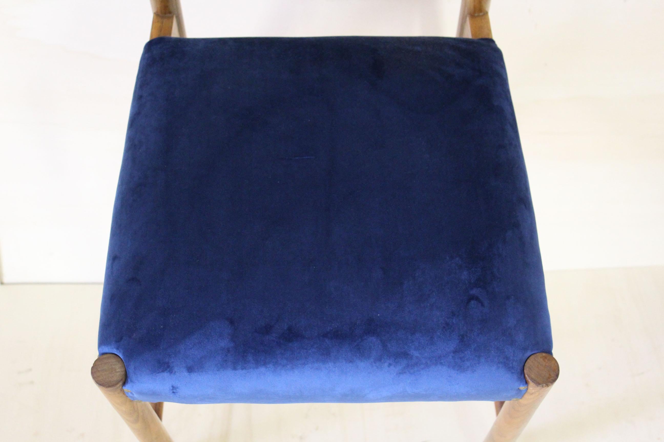 1950s Blue Velvet and Wood Vintage Dining Chairs, Set of Four, Made in Italy 13
