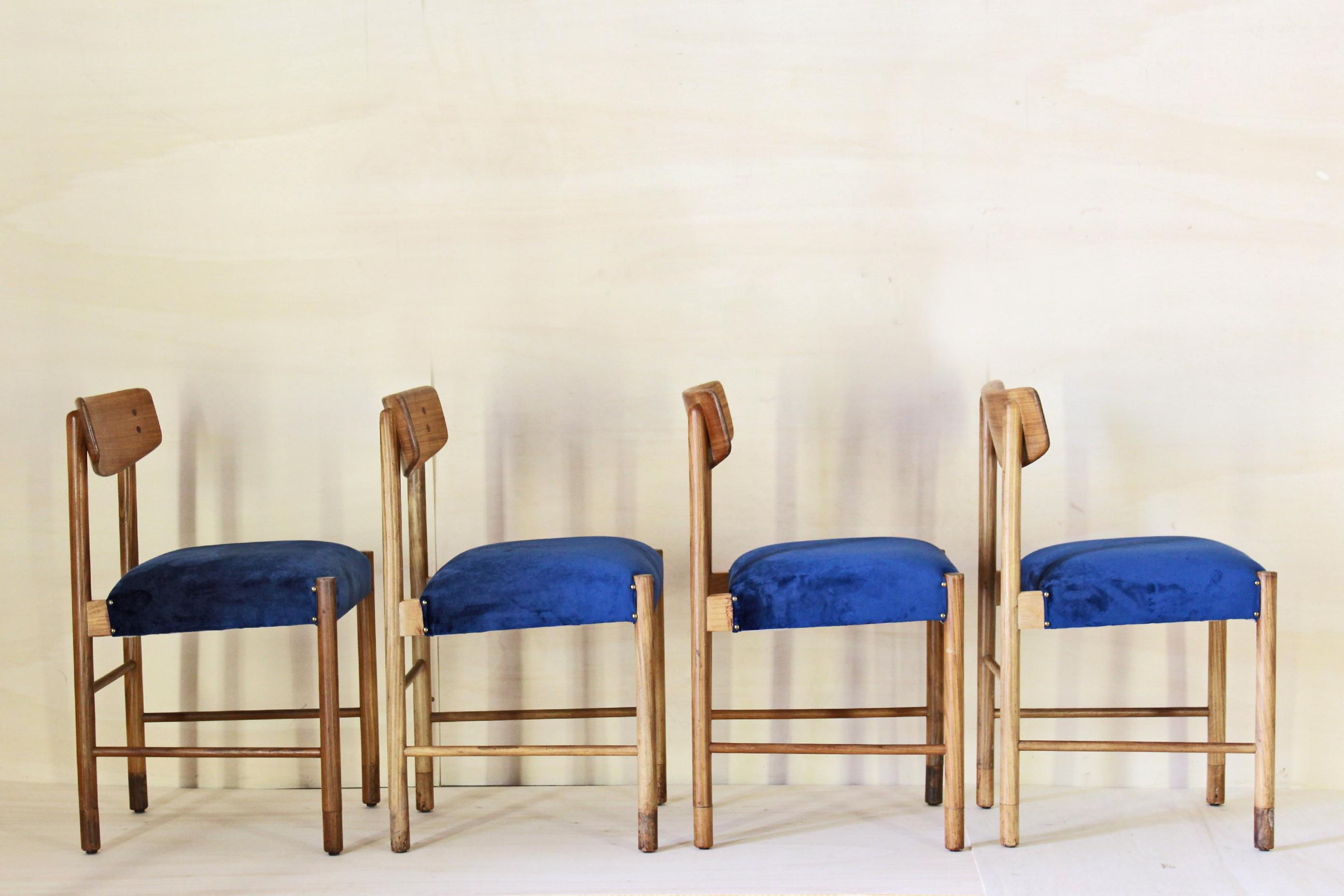 Mid-Century Modern 1950s Blue Velvet and Wood Vintage Dining Chairs, Set of Four, Made in Italy