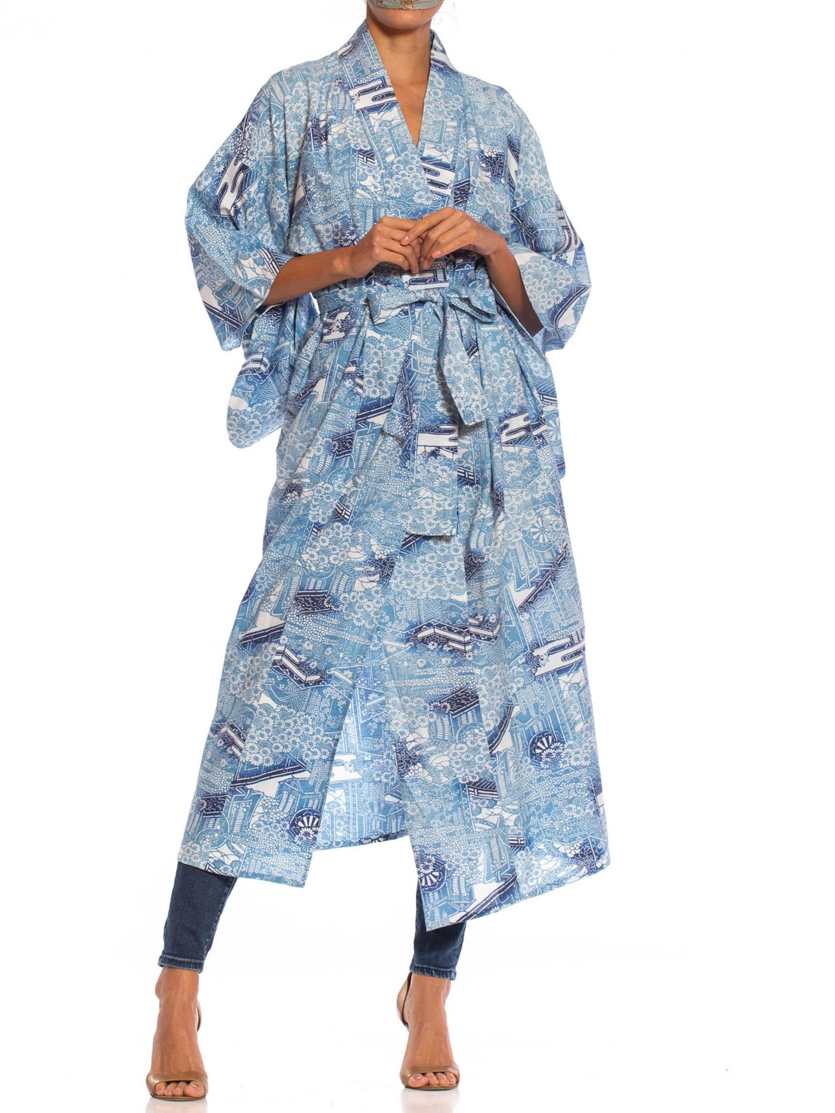 Women's 1950S Blue & White Japanese Cotton Lightweight Unlined Kimono For Sale