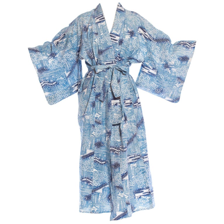 1950S Blue and White Japanese Cotton Lightweight Unlined Kimono For Sale at  1stDibs | japanese blue and white, blue and white kimono, white and blue  kimono