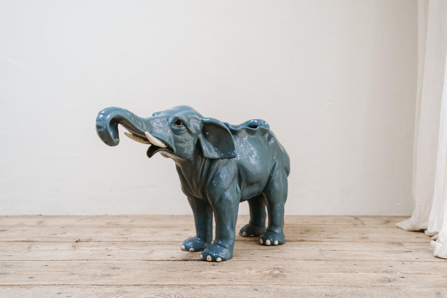 1950s Blue Glazed Ceramic Elephant Planter In Good Condition In Brecht, BE