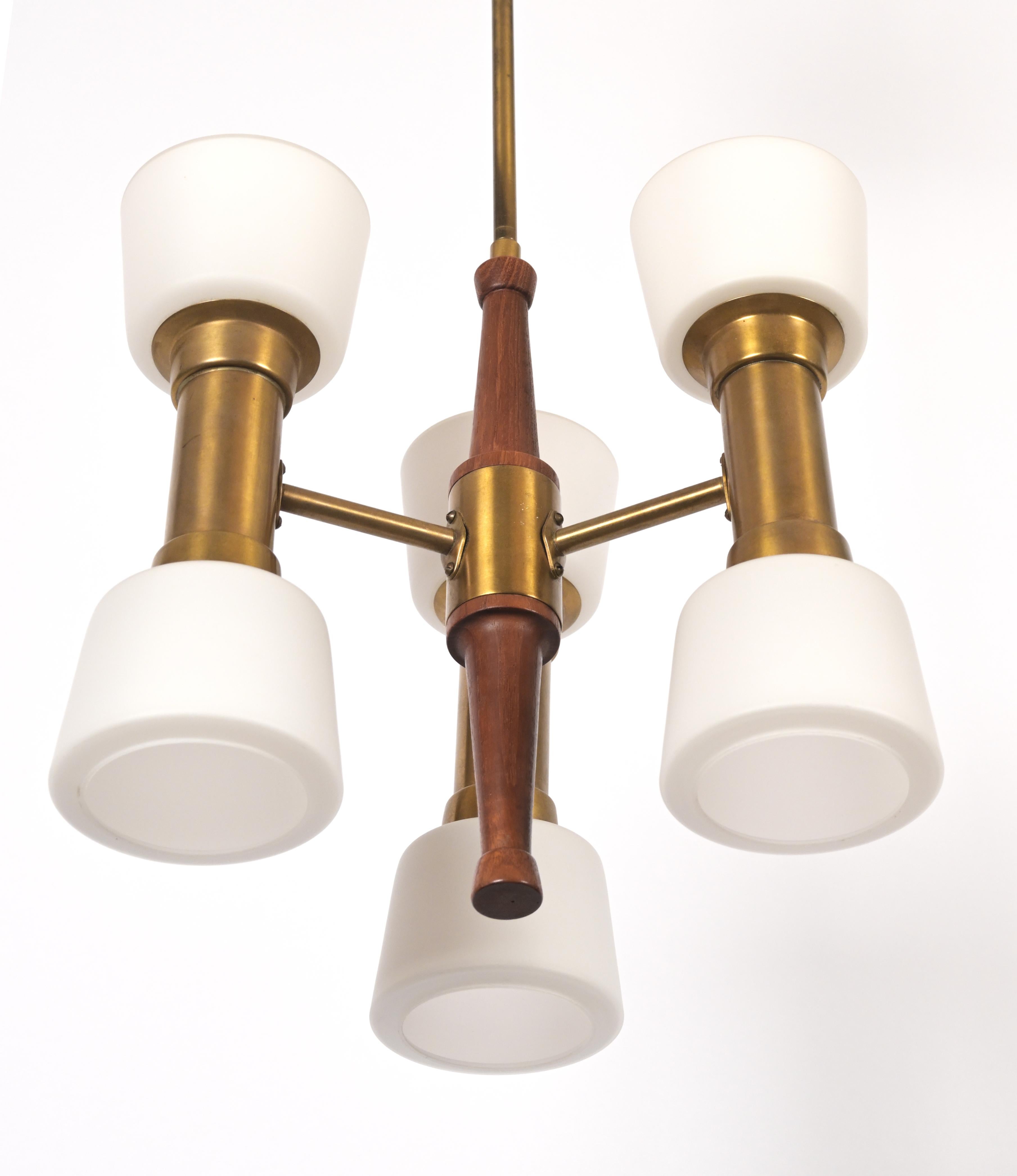 Scandinave moderne  Lampe pendante en teck Bo Notini des années 1950  en vente