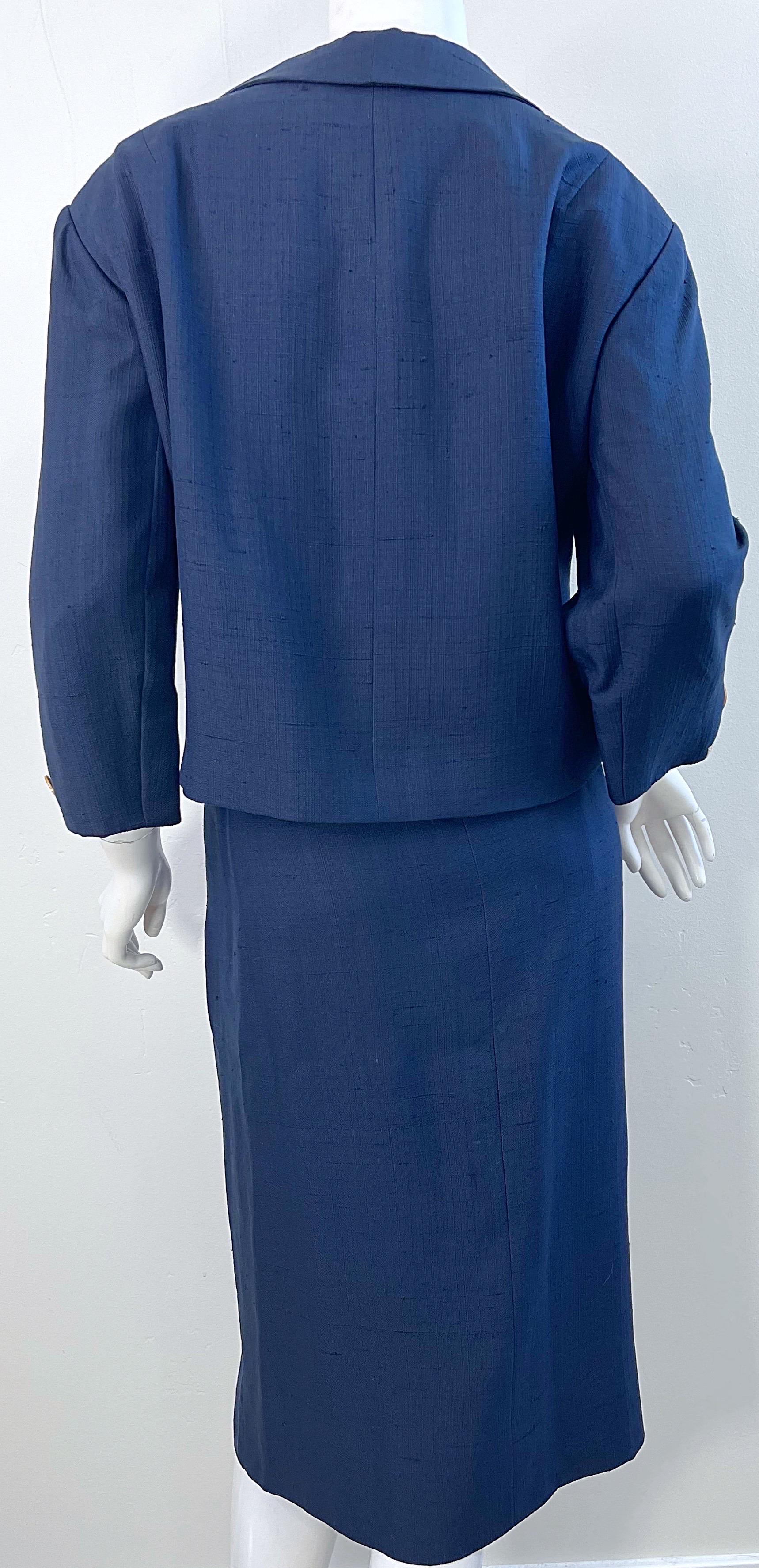 1950s Bob McCreery Neiman Marcus Large Size Navy Blue Silk 50s Skirt Suit  For Sale 6
