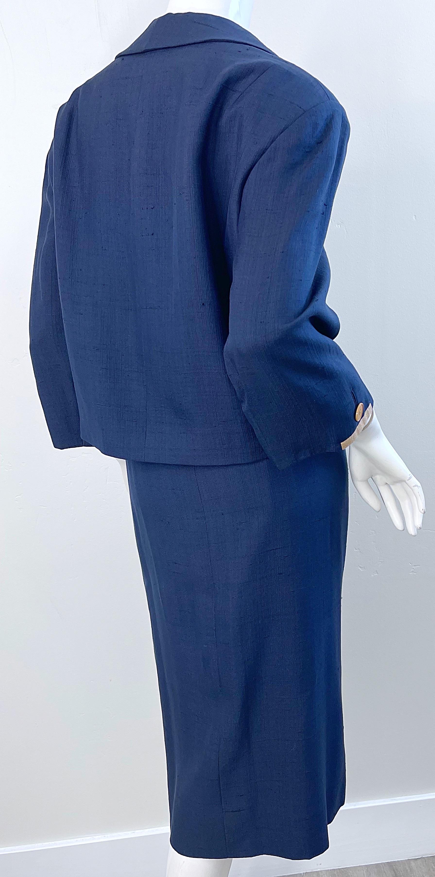 1950s Bob McCreery Neiman Marcus Large Size Navy Blue Silk 50s Skirt Suit  For Sale 12