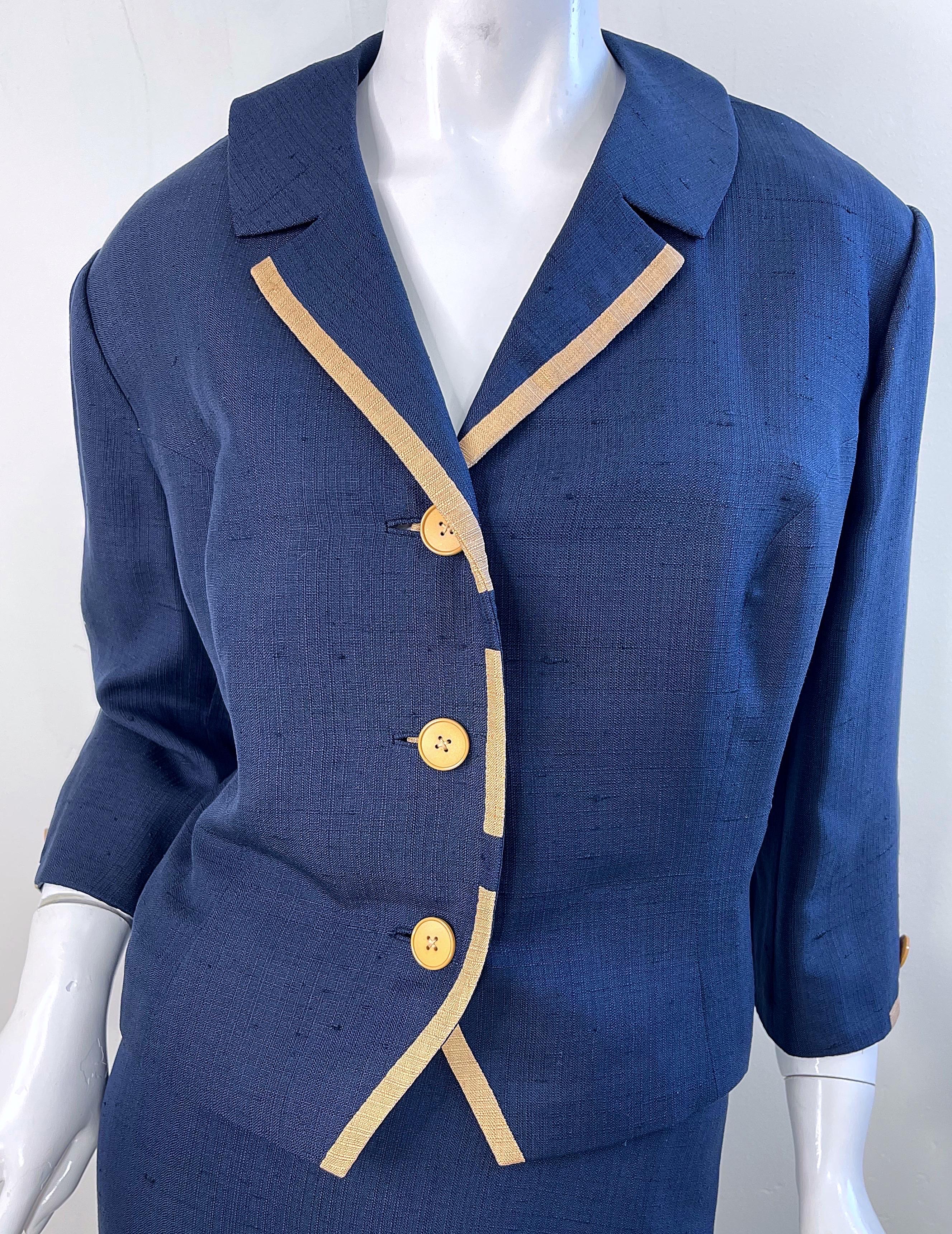 1950s Bob McCreery Neiman Marcus Large Size Navy Blue Silk 50s Skirt Suit  In Excellent Condition For Sale In San Diego, CA