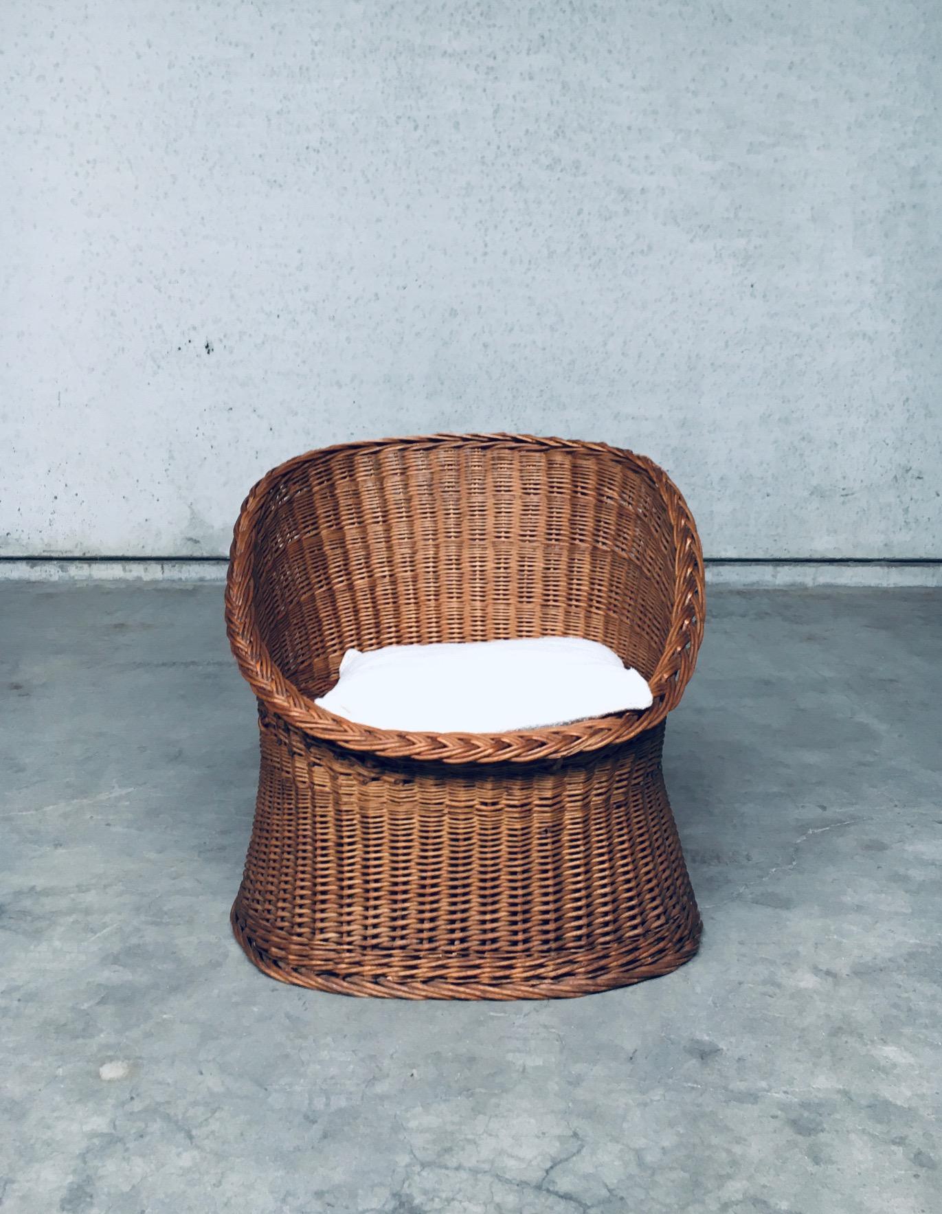 1950's Boho Design Wicker Egg Basket Lounge Chair Set For Sale 6