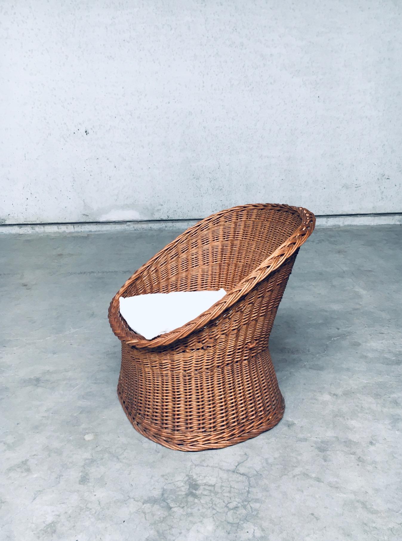1950's Boho Design Wicker Egg Basket Lounge Chair Set For Sale 7