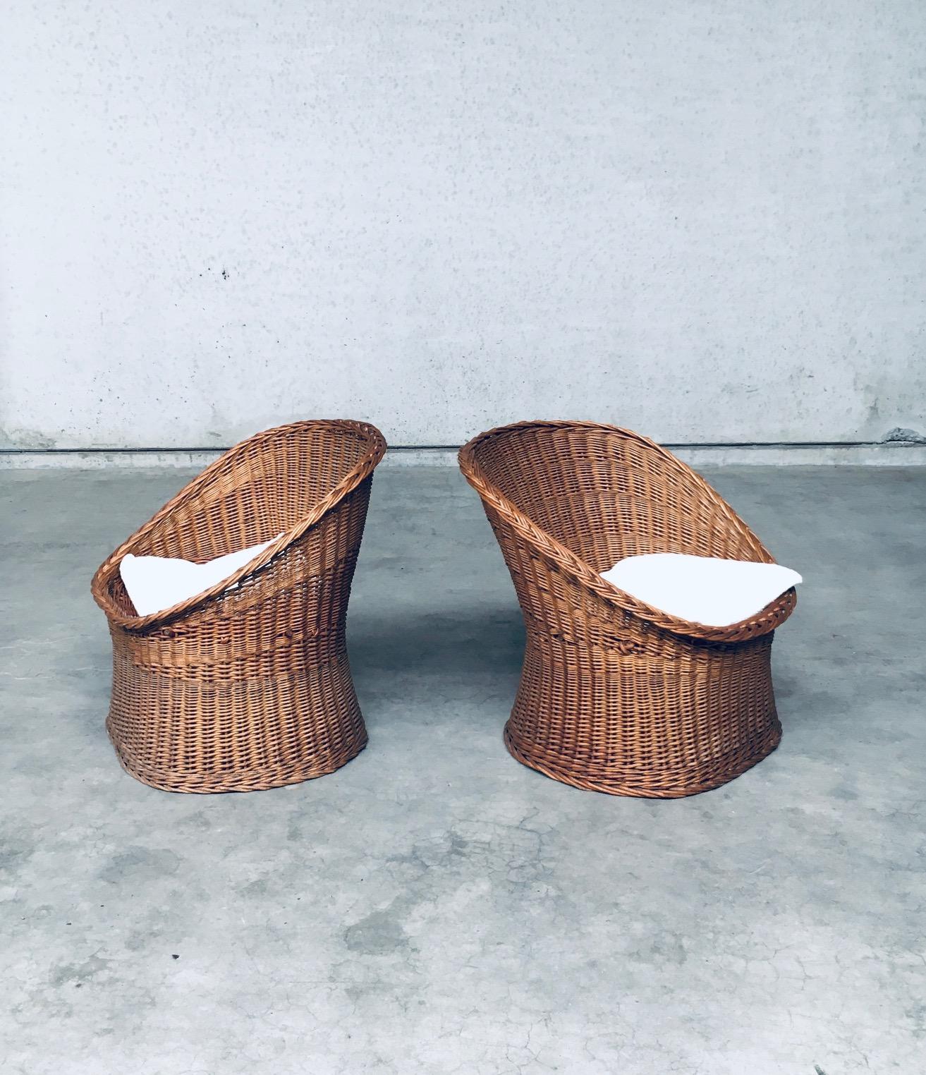 Mid-20th Century 1950's Boho Design Wicker Egg Basket Lounge Chair Set For Sale