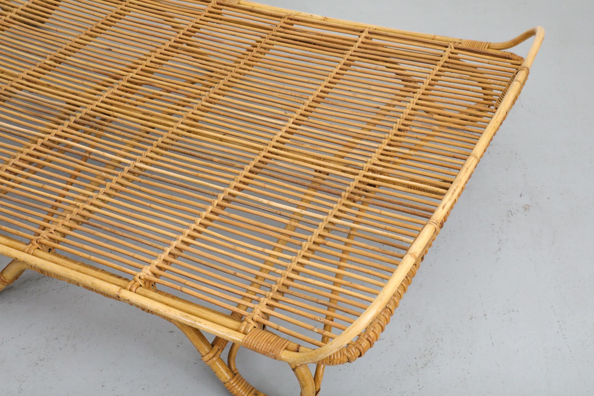 Estructura de cama de día de bambú inspirada en Franco Albini de los años 50 con estructura en forma de trineo en venta 3