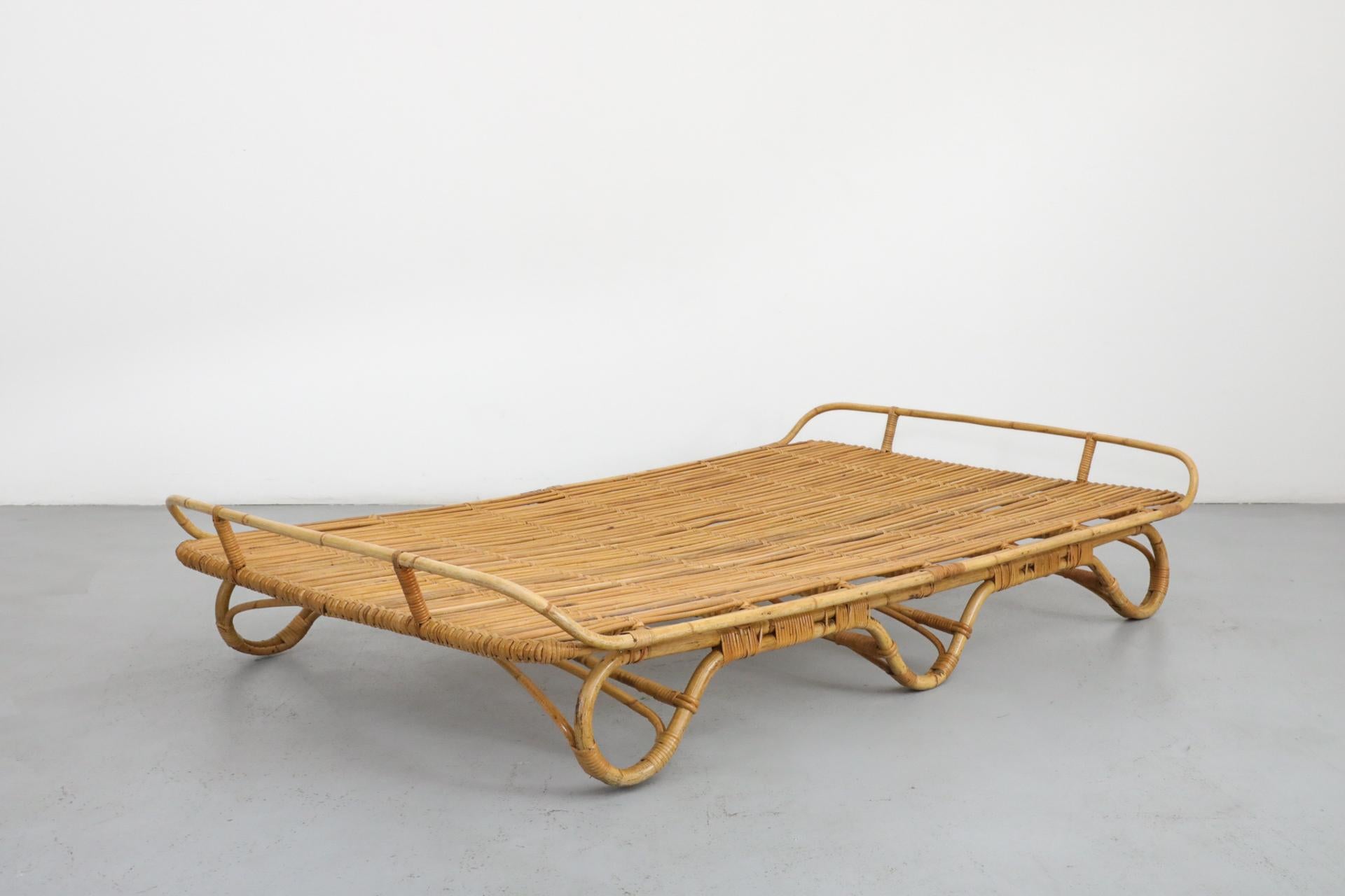 Estructura de cama de día de bambú inspirada en Franco Albini de los años 50 con estructura en forma de trineo en Bueno estado para la venta en Los Angeles, CA