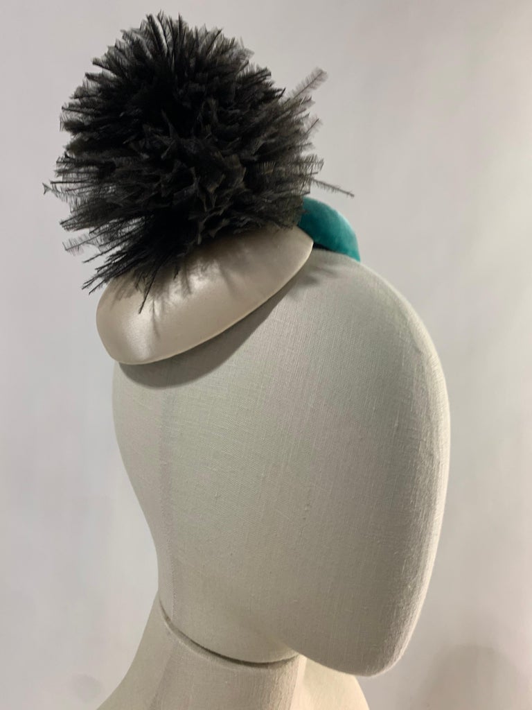 1950s Bonwit Teller Avant Garde Toy Hat in Turquoise & Ivory w/ Black Pouf  For Sale 3