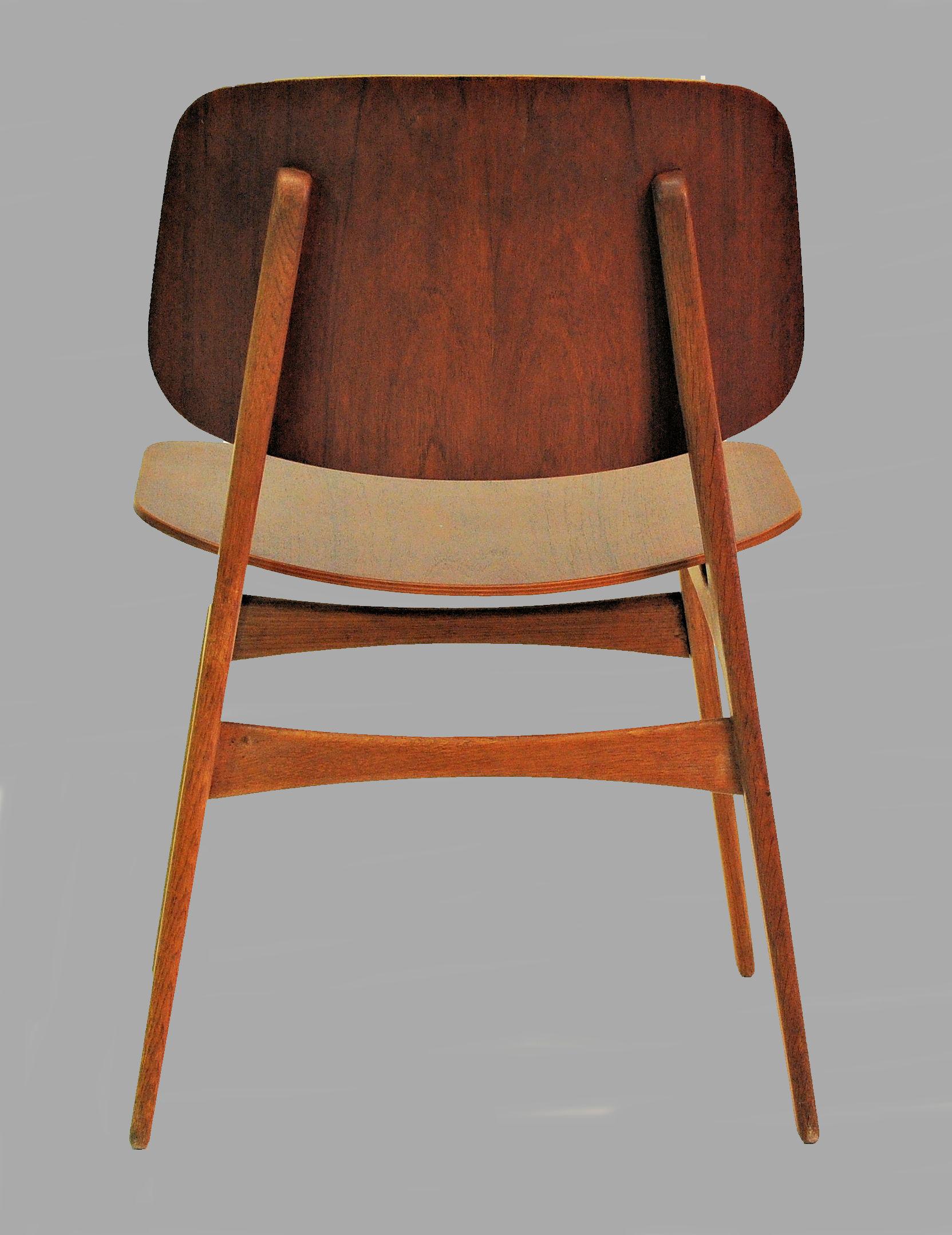Ensemble de deux chaises coquillages Borge Mogensen en chêne et teck des années 1950 en vente 1