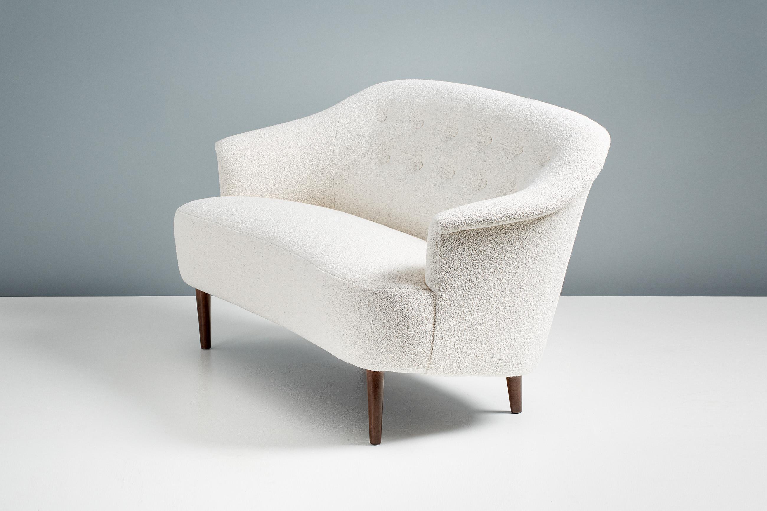 Boucle-Sofa aus den 1950er Jahren von Carl Malmsten (Mitte des 20. Jahrhunderts) im Angebot