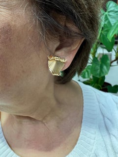 1950s Bow Leaf Yellow Gold Clip On Earrings