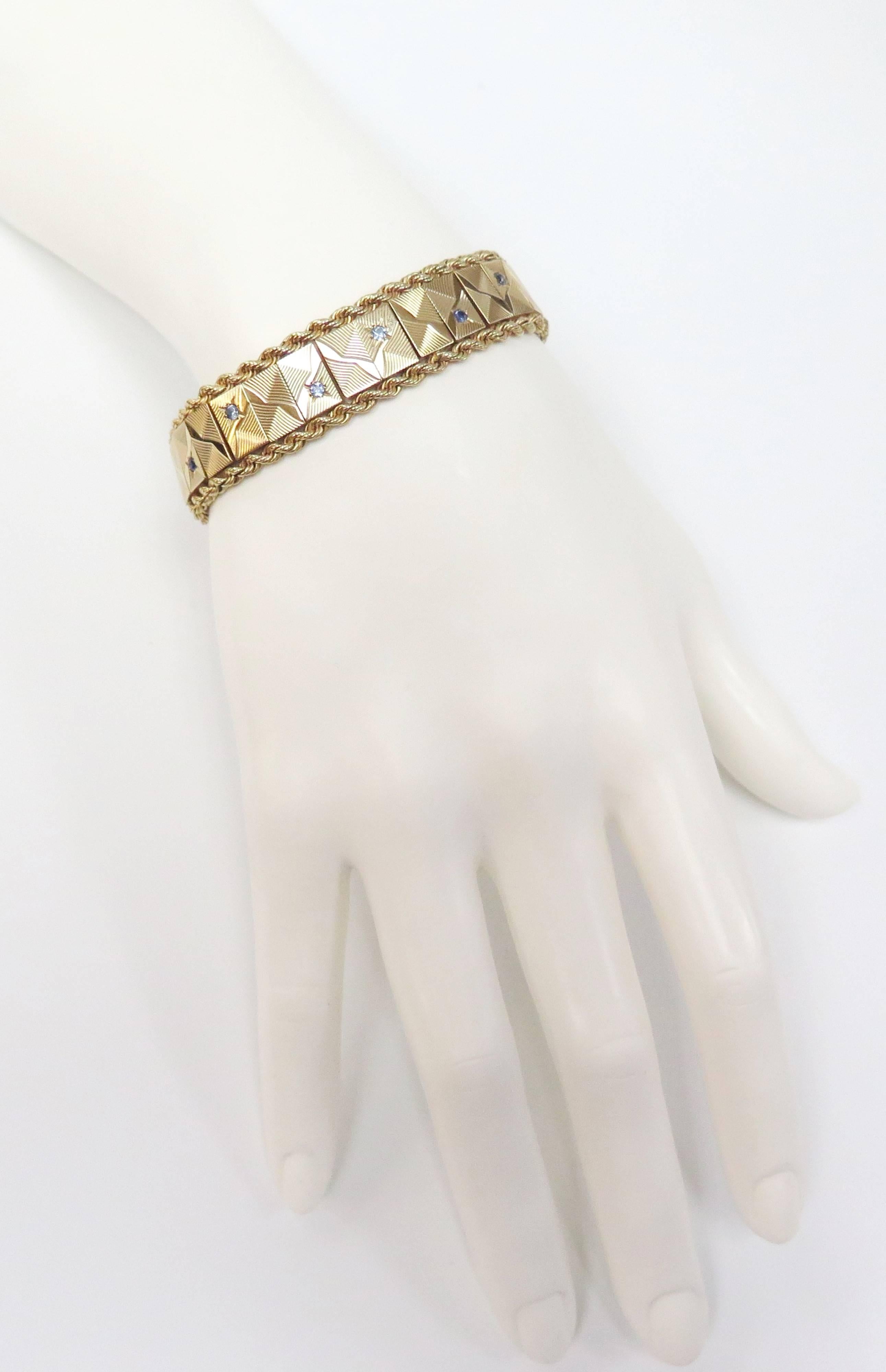 Women's 1950s Bracelet with Sapphires in Faceted Starbursts, 14 Karat Yellow Gold For Sale