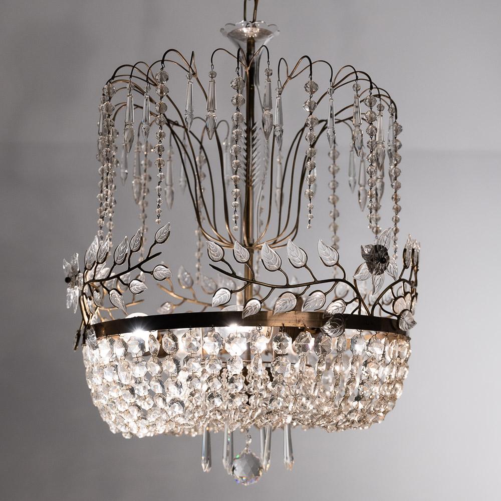 1950's Brass and Crystal Glass Chandelier Attributed to Maison Bagues For Sale 10