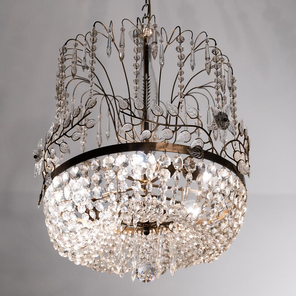 1950's Brass and Crystal Glass Chandelier Attributed to Maison Bagues For Sale 11
